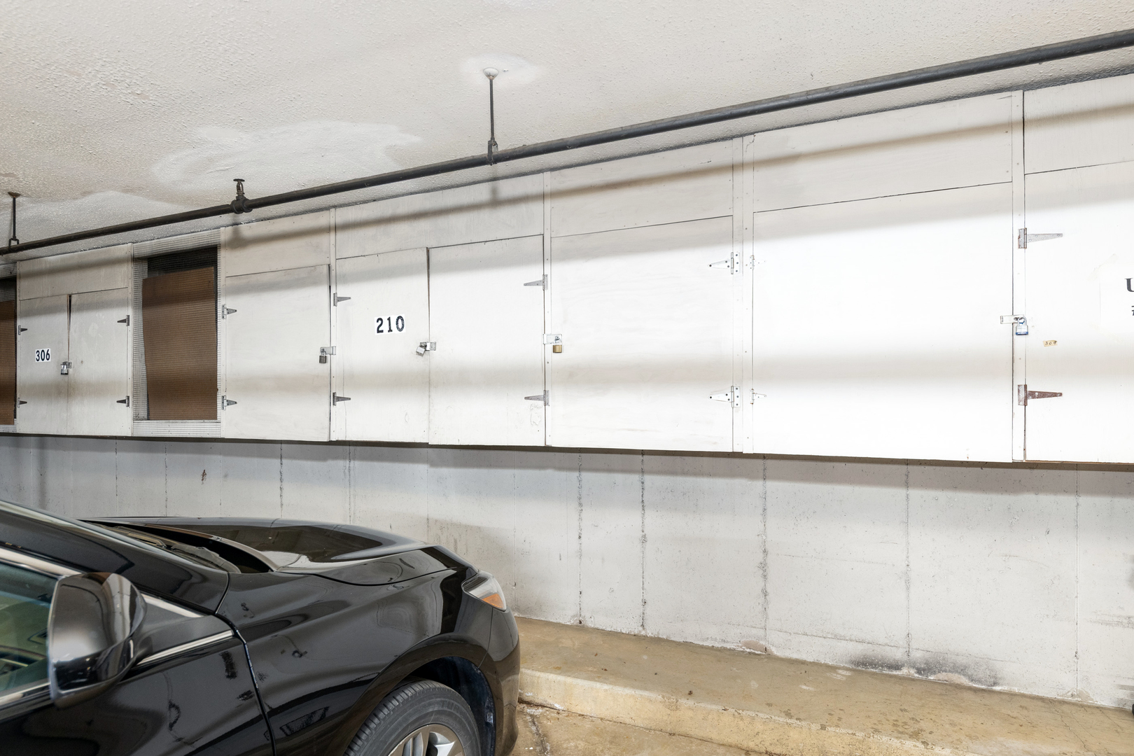 7525 Nantucket Drive #210, Darien, IL 60561