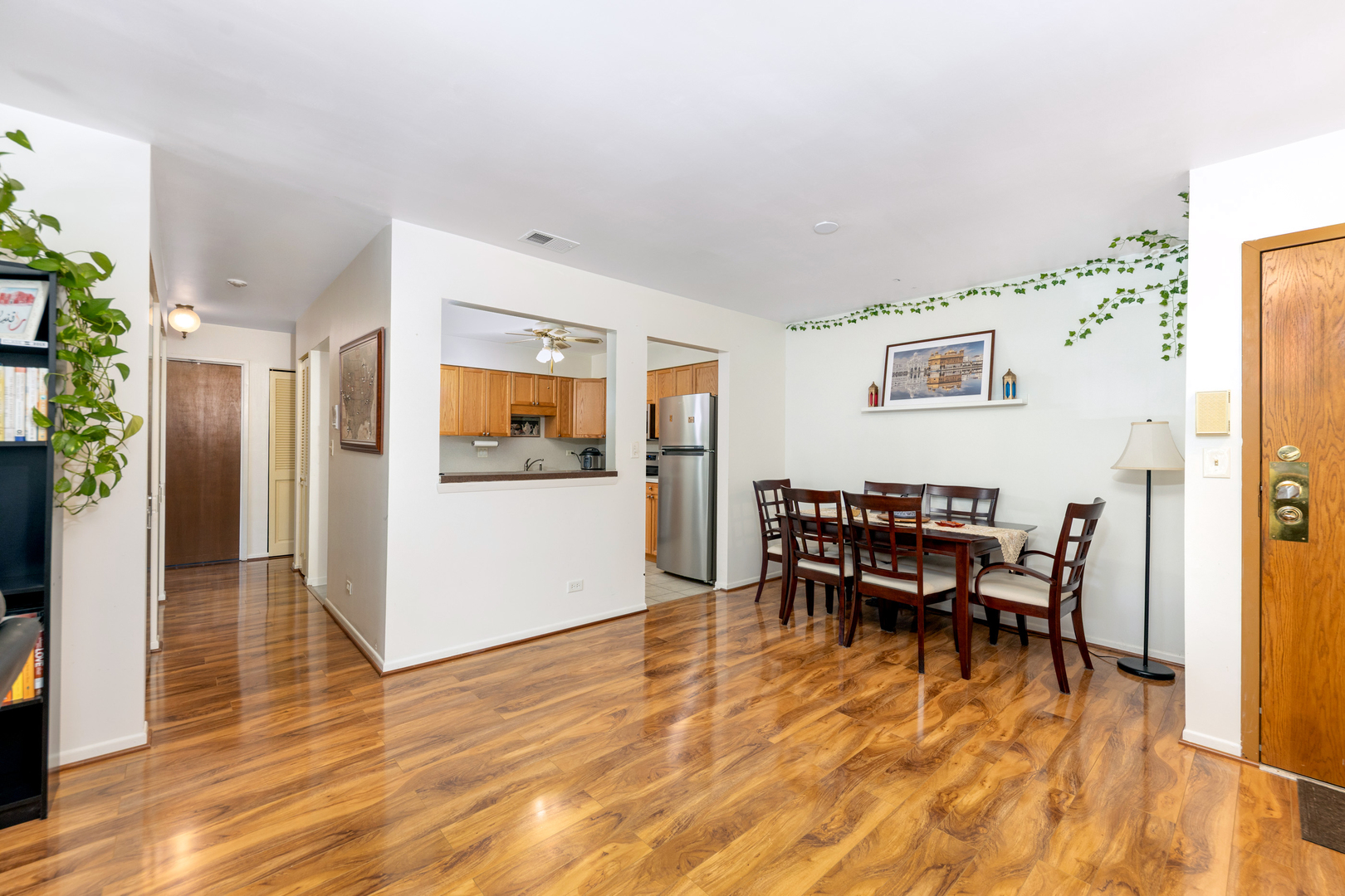 7525 Nantucket Drive #210, Darien, IL 60561