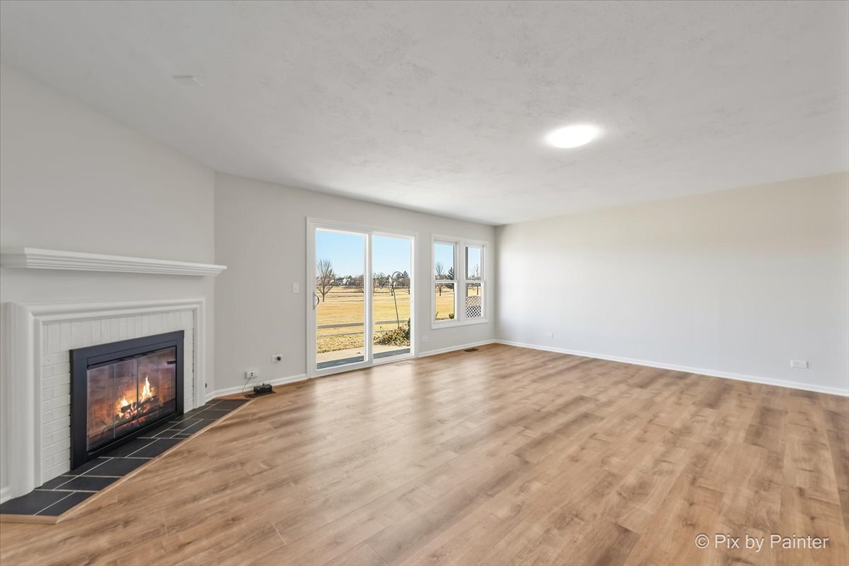 277 Greensboro Court #4, Elk Grove Village, IL 60007