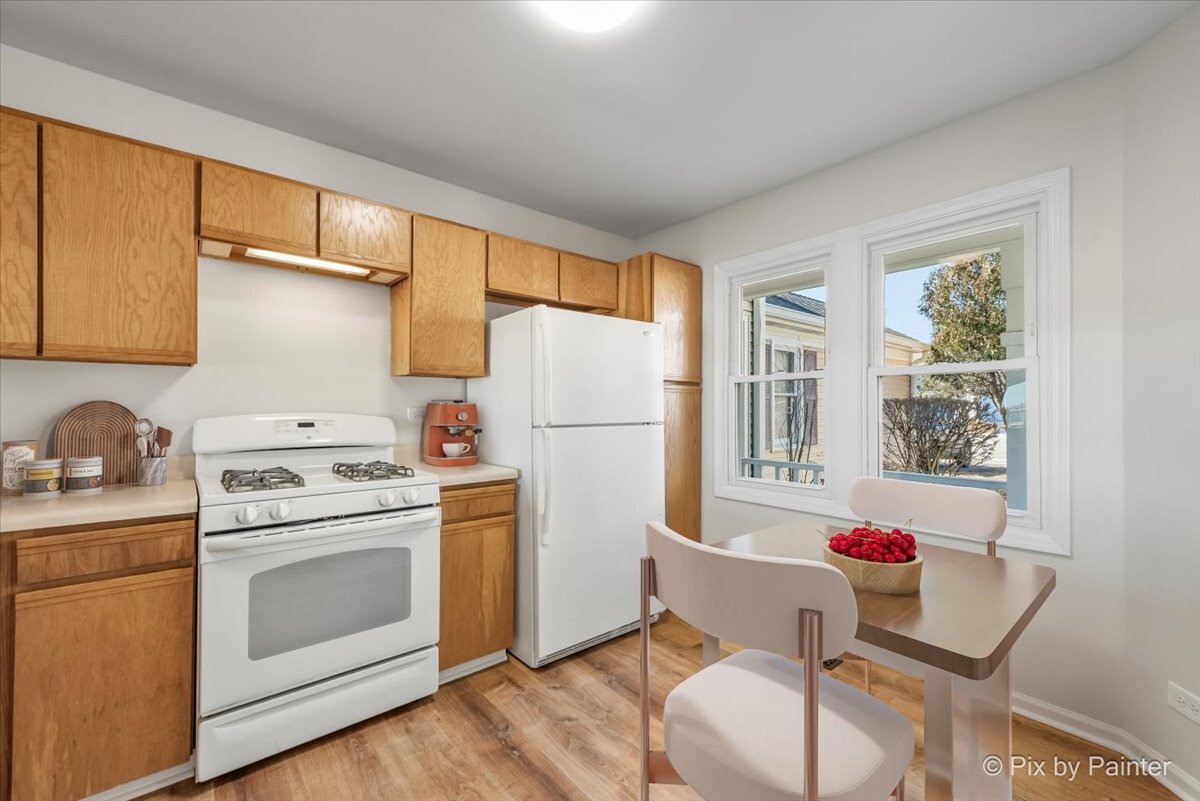 277 Greensboro Court #4, Elk Grove Village, IL 60007