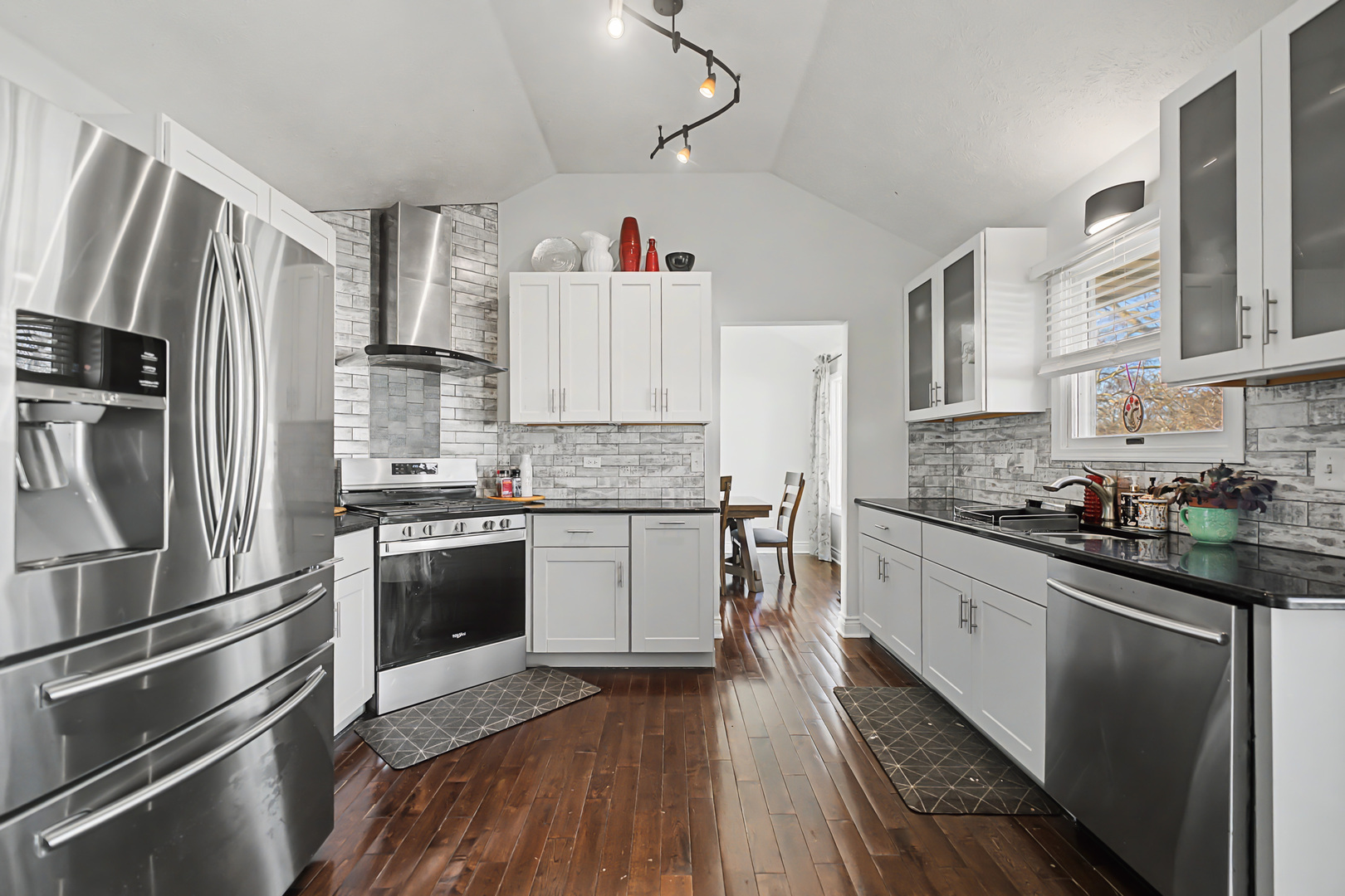 24914 W Illini Drive, Plainfield, IL 60544