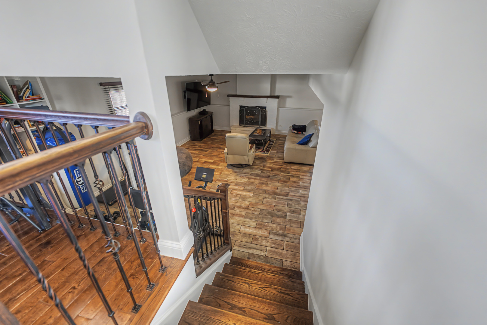 24914 W Illini Drive, Plainfield, IL 60544