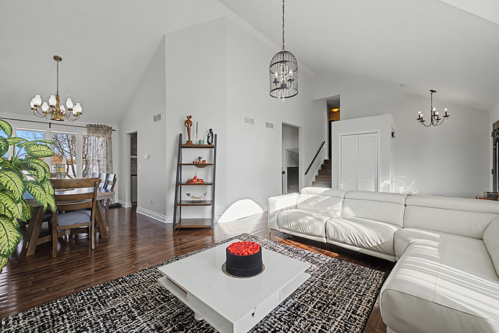 24914 W Illini Drive, Plainfield, IL 60544