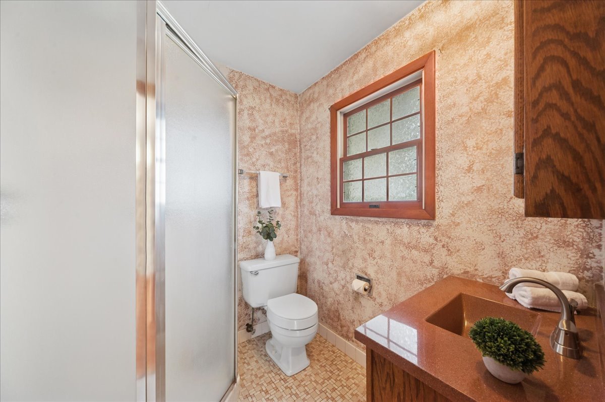 234 Peach Tree Lane, Elk Grove Village, IL 60007