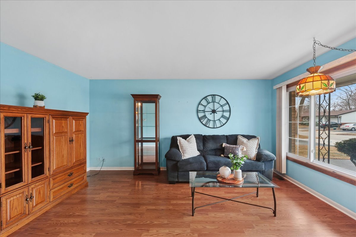 234 Peach Tree Lane, Elk Grove Village, IL 60007