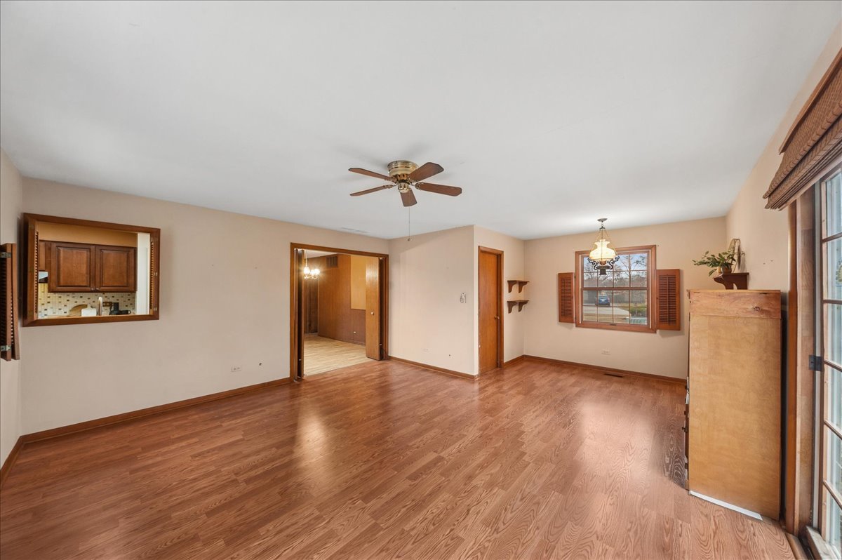 234 Peach Tree Lane, Elk Grove Village, IL 60007