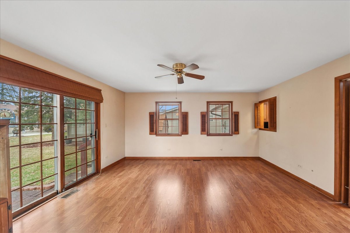 234 Peach Tree Lane, Elk Grove Village, IL 60007