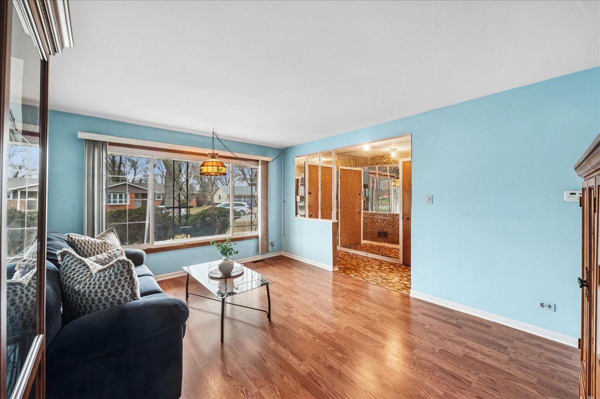 234 Peach Tree Lane, Elk Grove Village, IL 60007