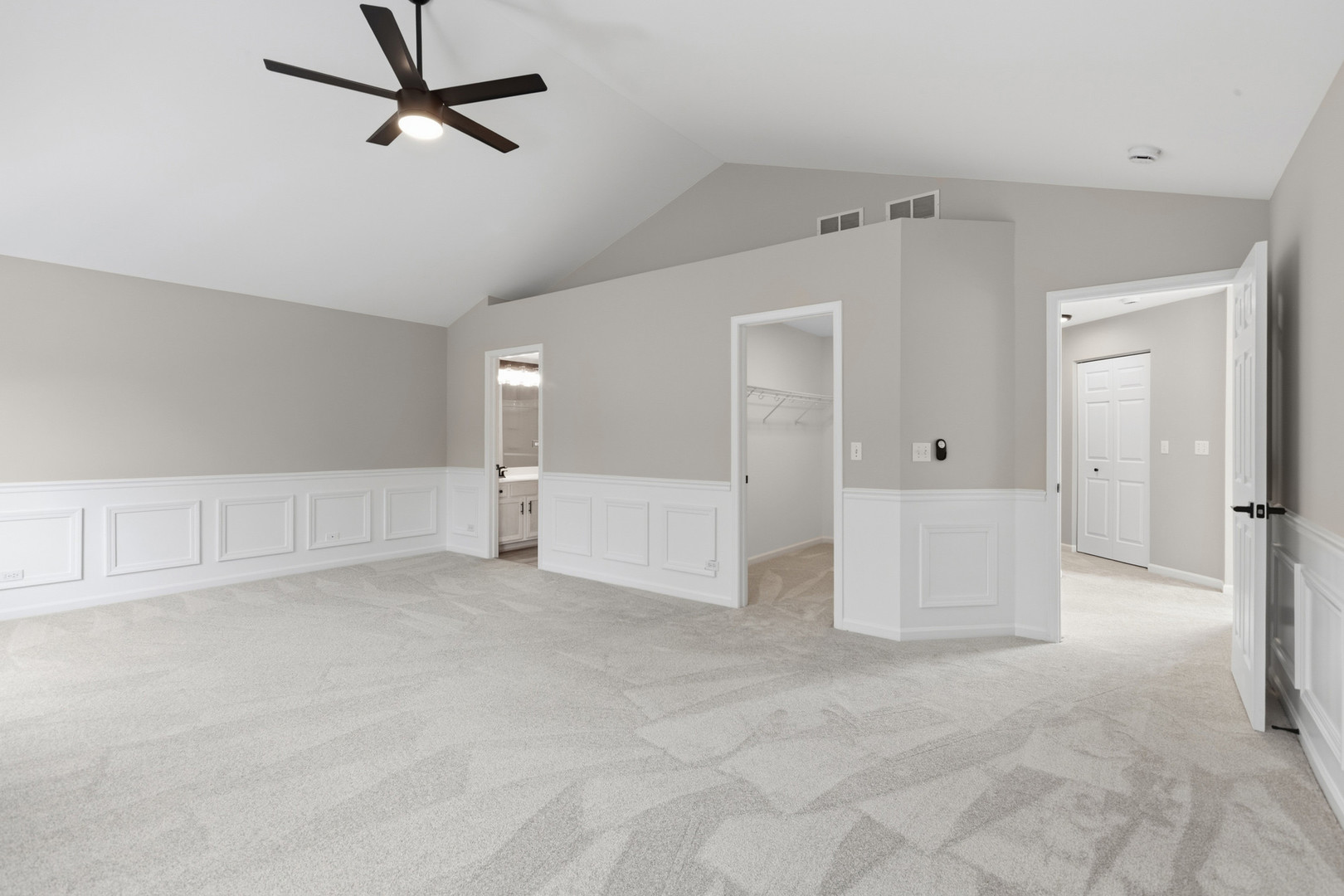 2607 Lexington Lane, Naperville, IL 60540