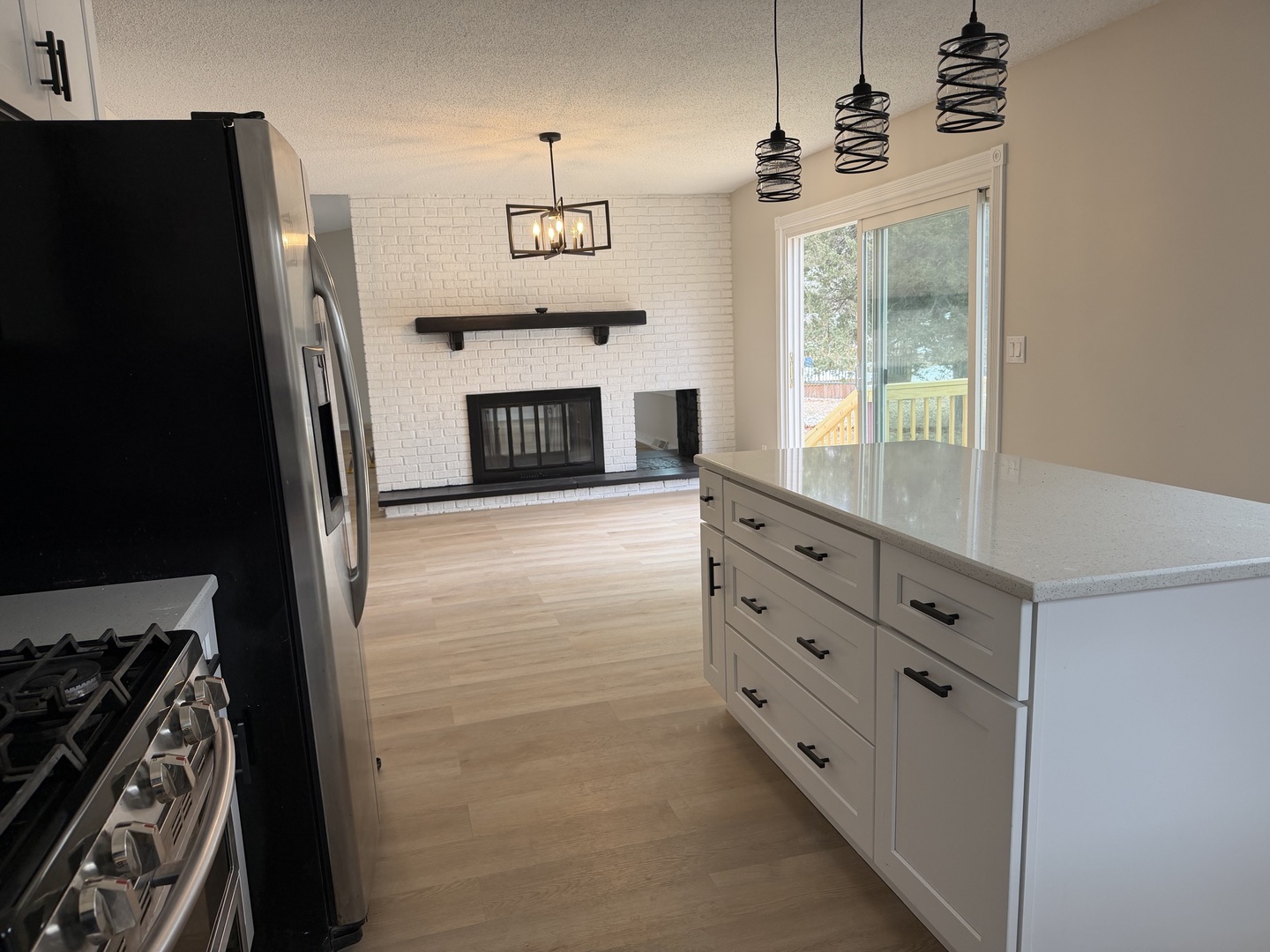 855 Riverside Drive, Dixon, IL 61021