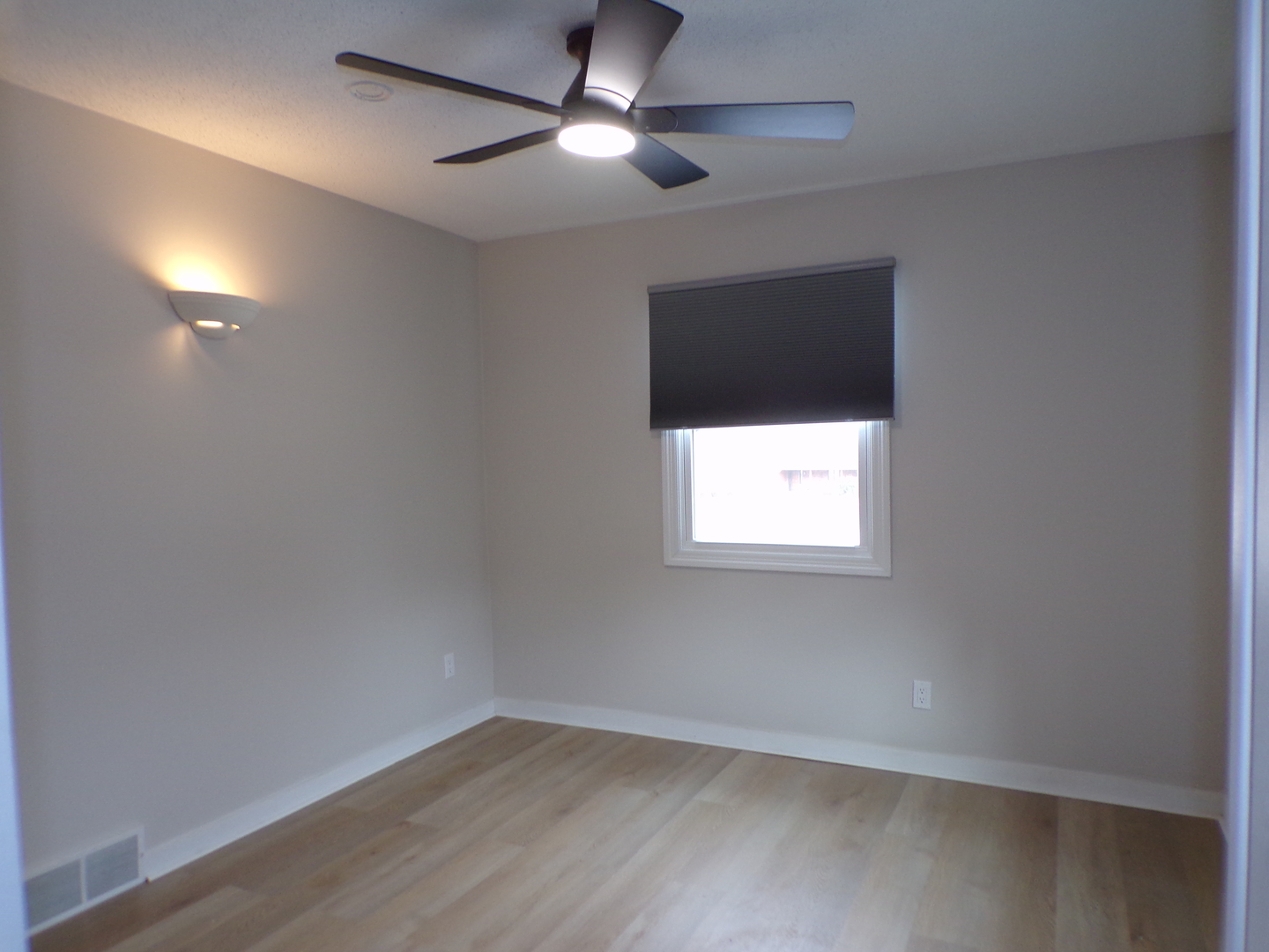 855 Riverside Drive, Dixon, IL 61021