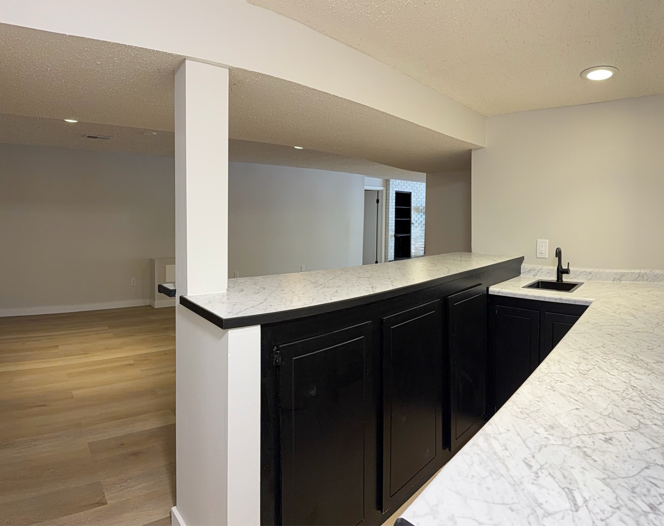 855 Riverside Drive, Dixon, IL 61021