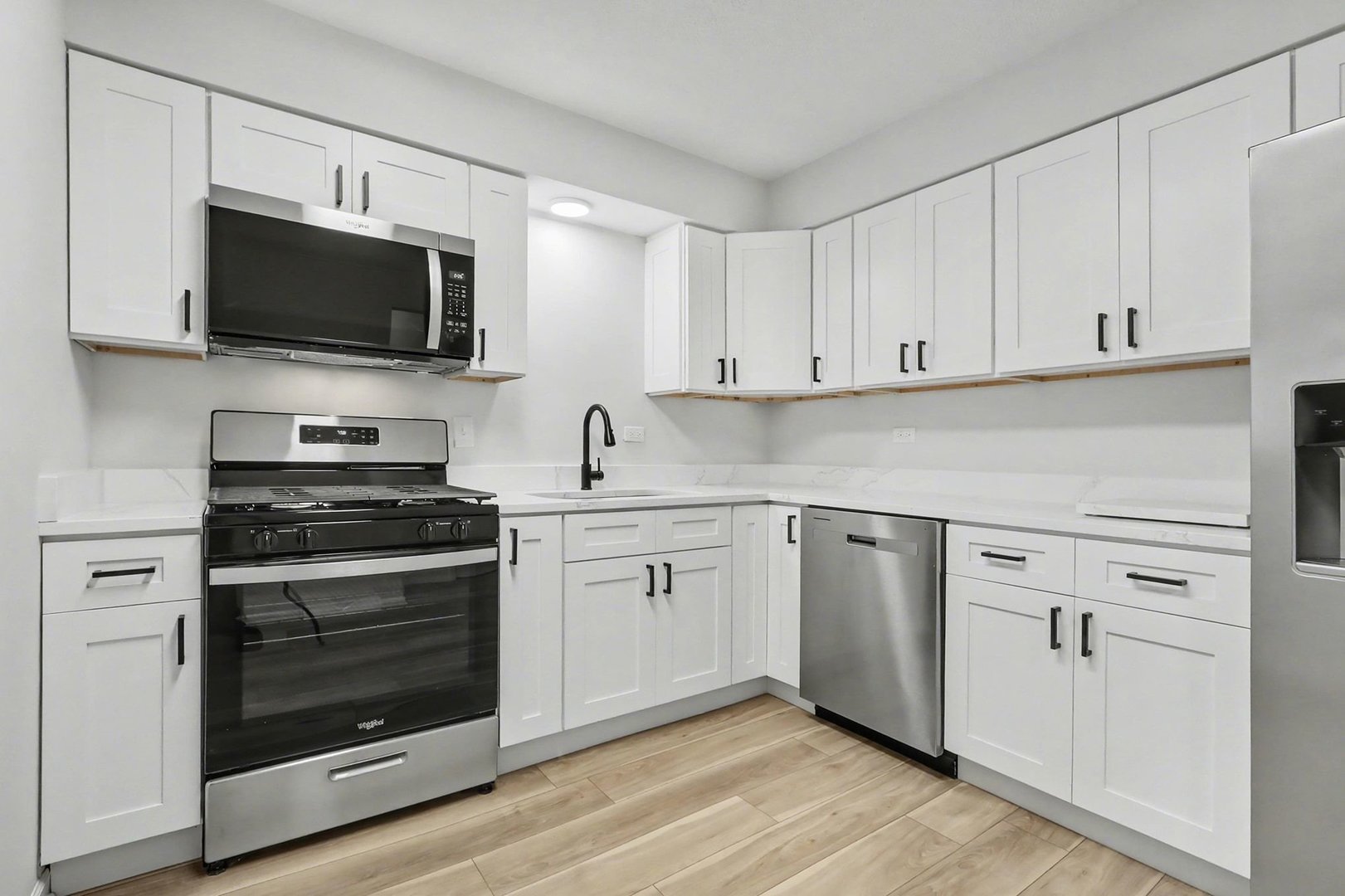 7644 S Cork Avenue, Justice, IL 60458