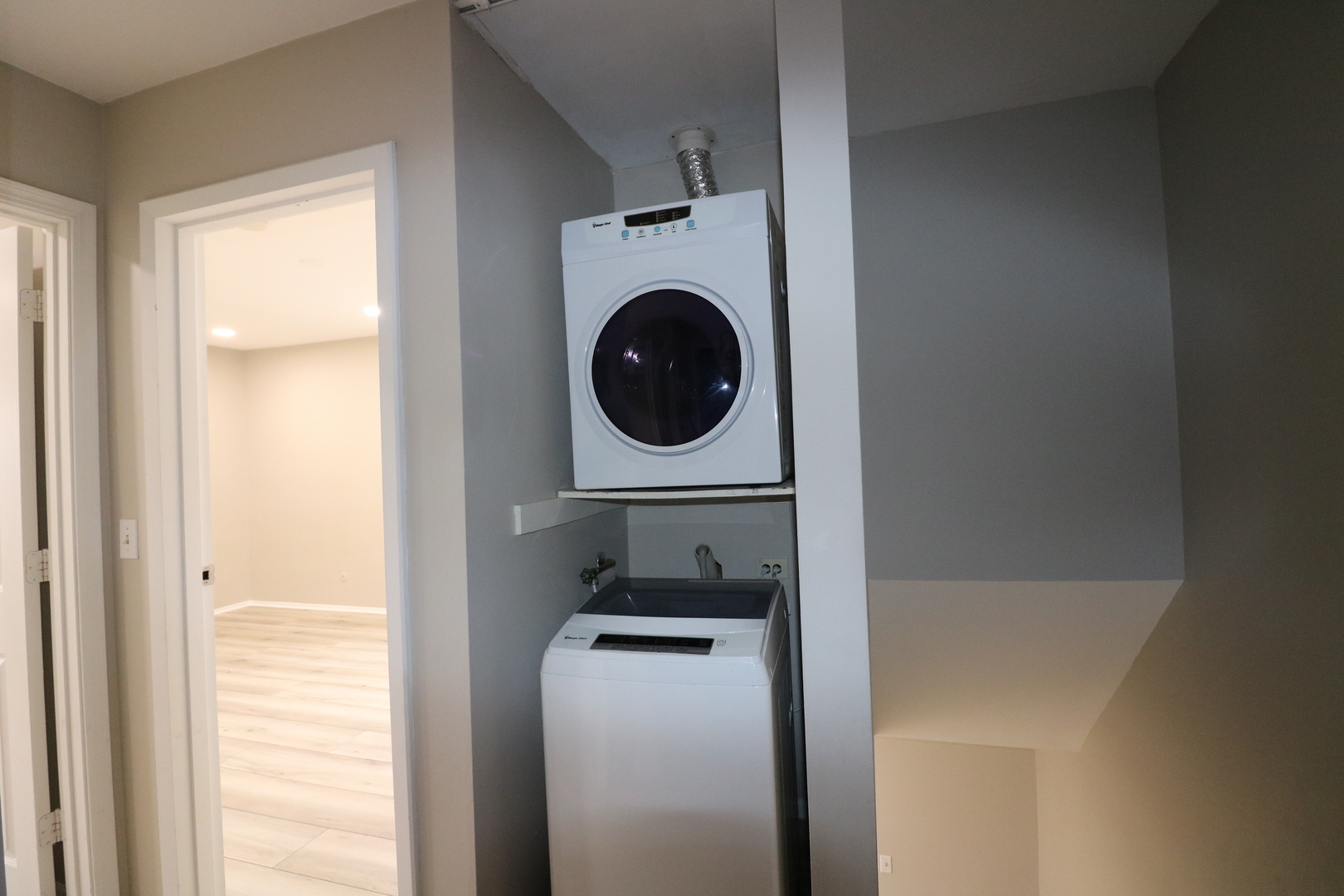 360 Farmingdale Circle #360, Vernon Hills, IL 60061