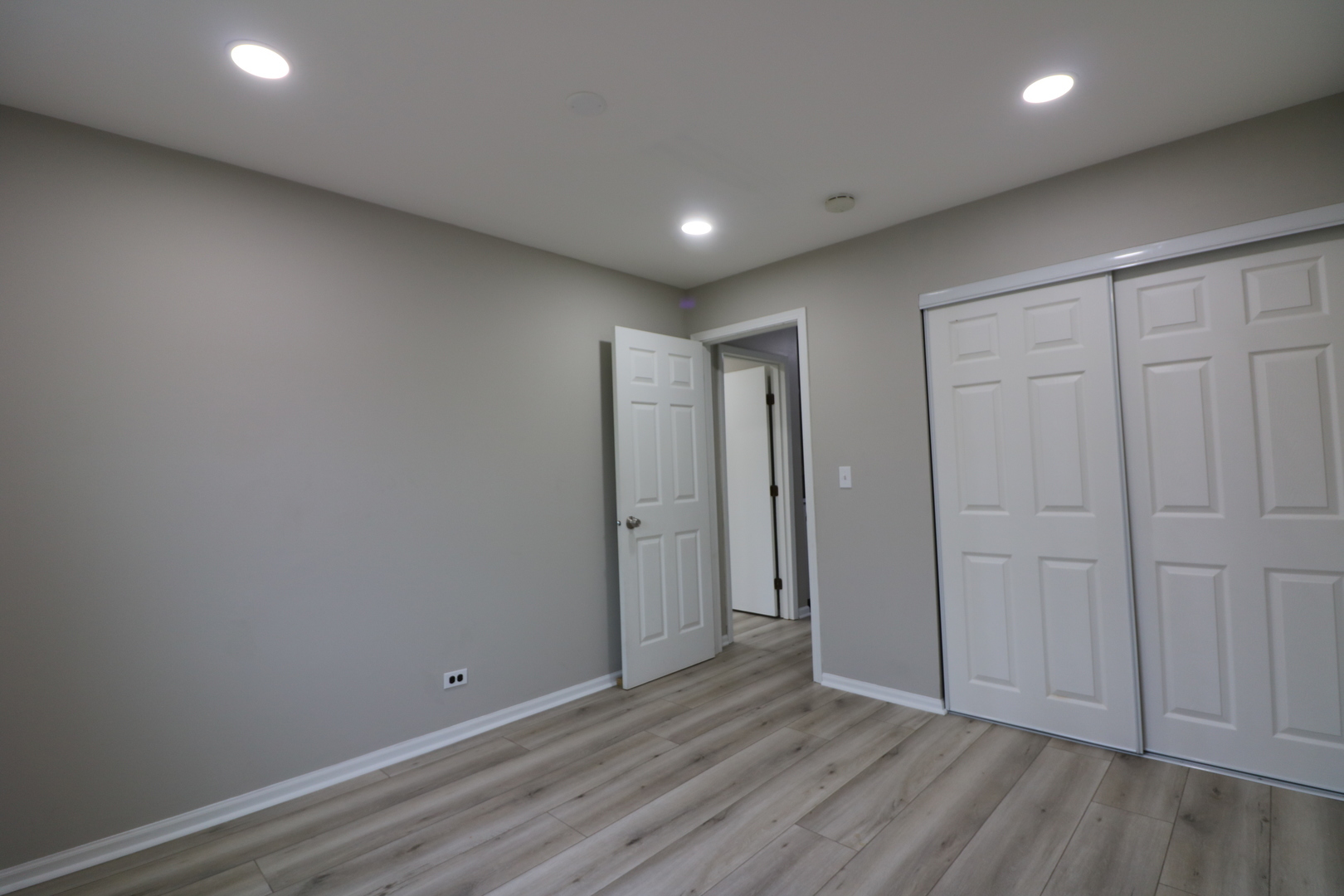 360 Farmingdale Circle #360, Vernon Hills, IL 60061