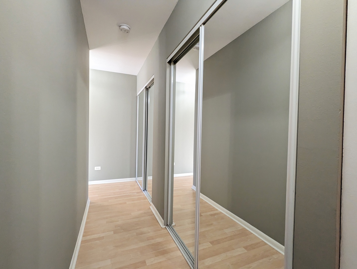 906 W Alleghany Drive #2A, Arlington Heights, IL 60004