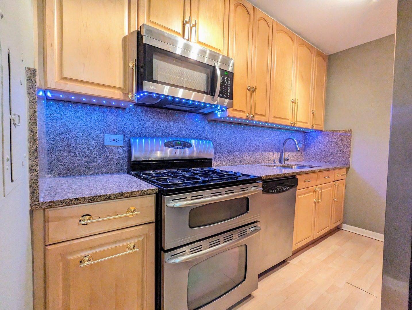 906 W Alleghany Drive #2A, Arlington Heights, IL 60004