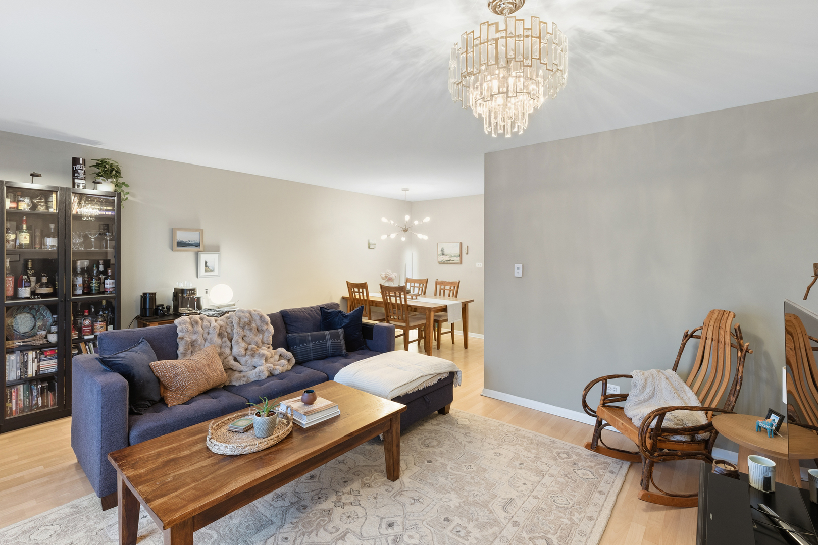 906 W Alleghany Drive #2A, Arlington Heights, IL 60004