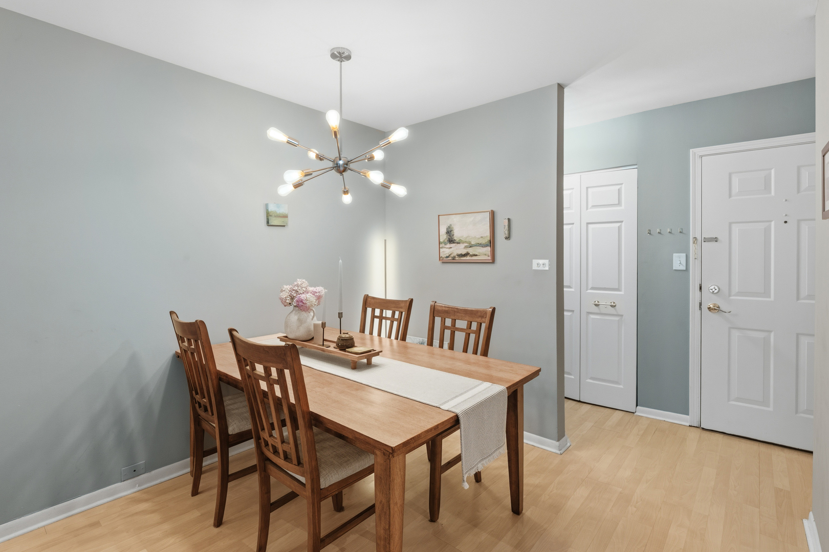 906 W Alleghany Drive #2A, Arlington Heights, IL 60004