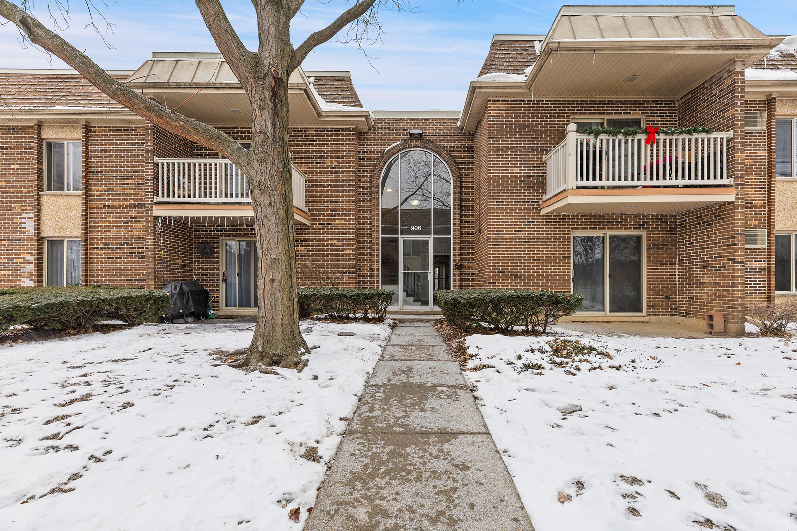 906 W Alleghany Drive #2A, Arlington Heights, IL 60004