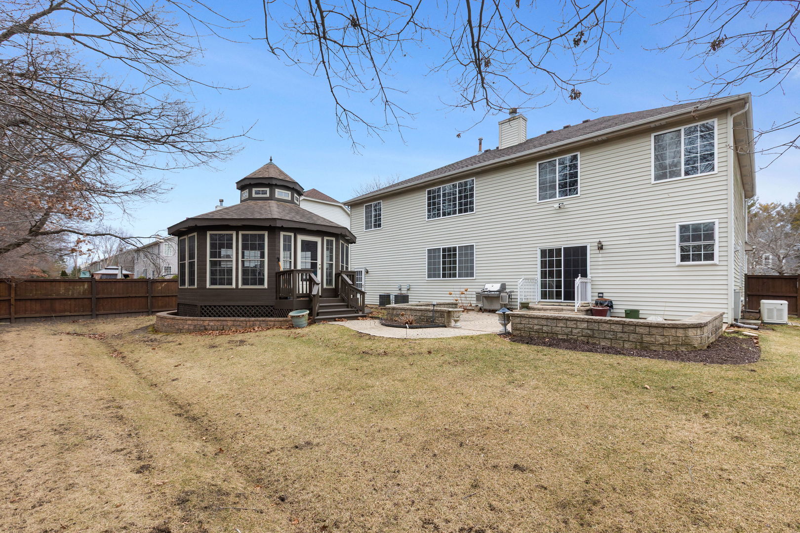 565 Prescott Lane, Gurnee, IL 60031