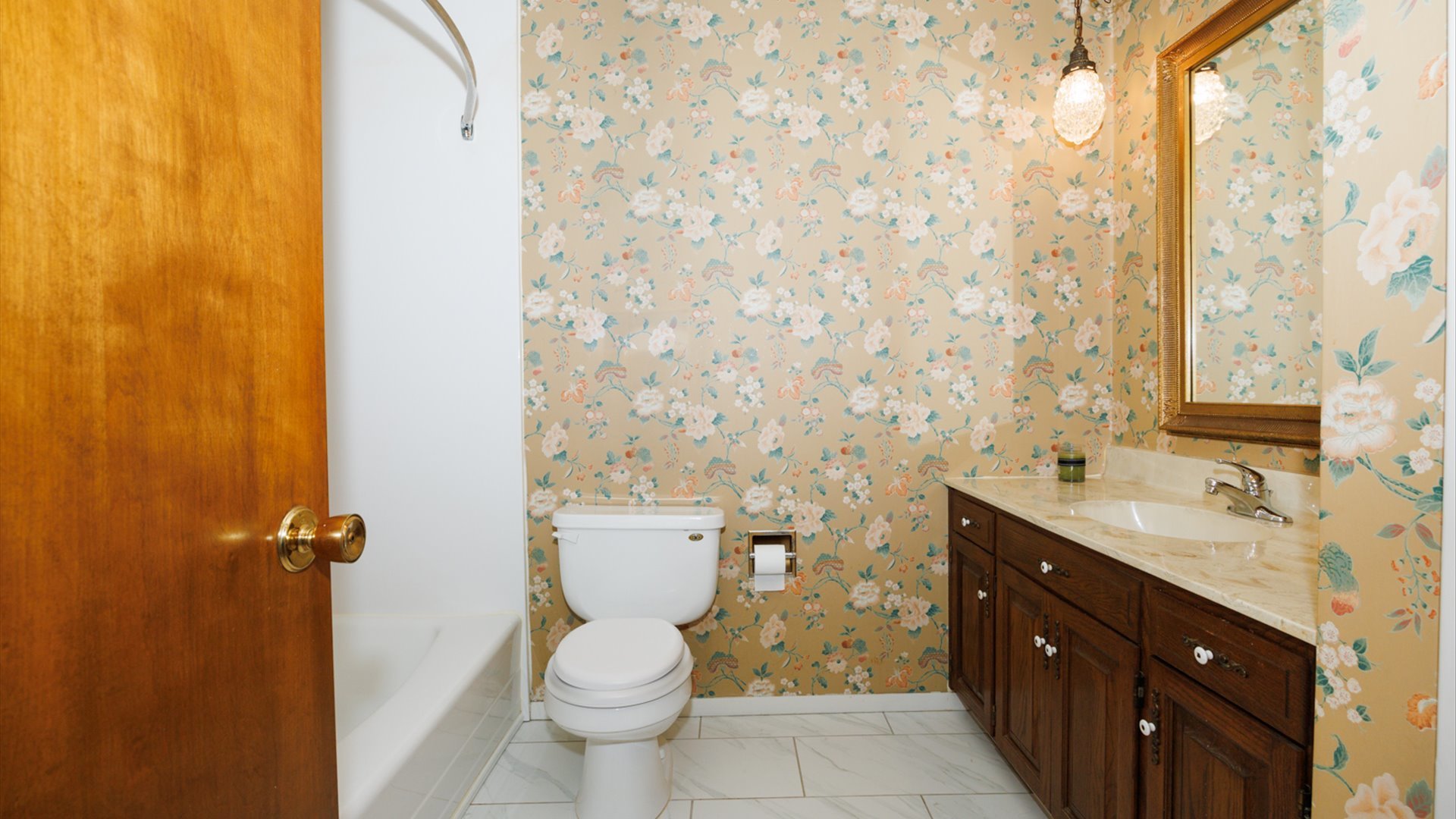 103 Cheltenham Drive, Normal, IL 61761