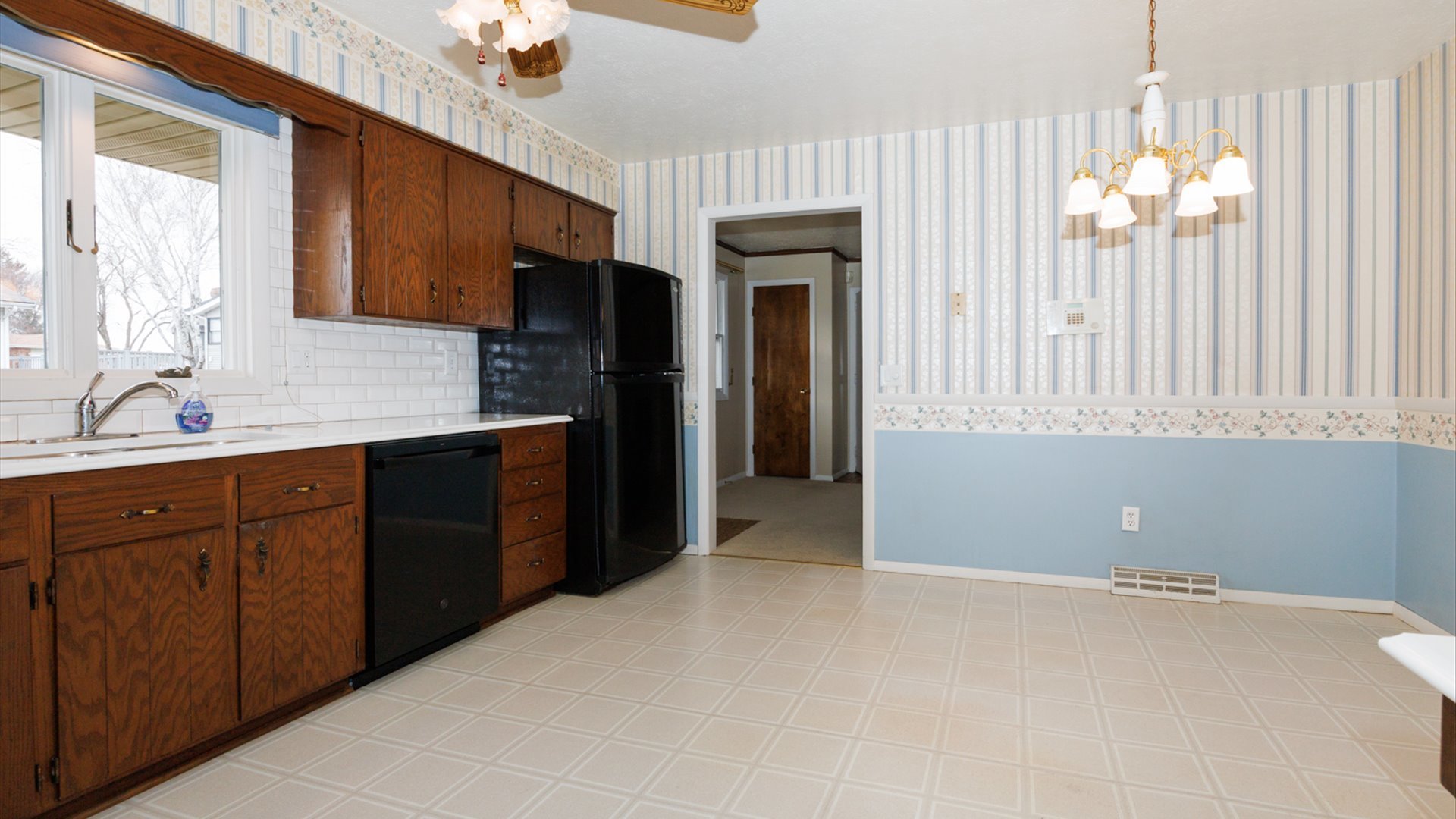 103 Cheltenham Drive, Normal, IL 61761