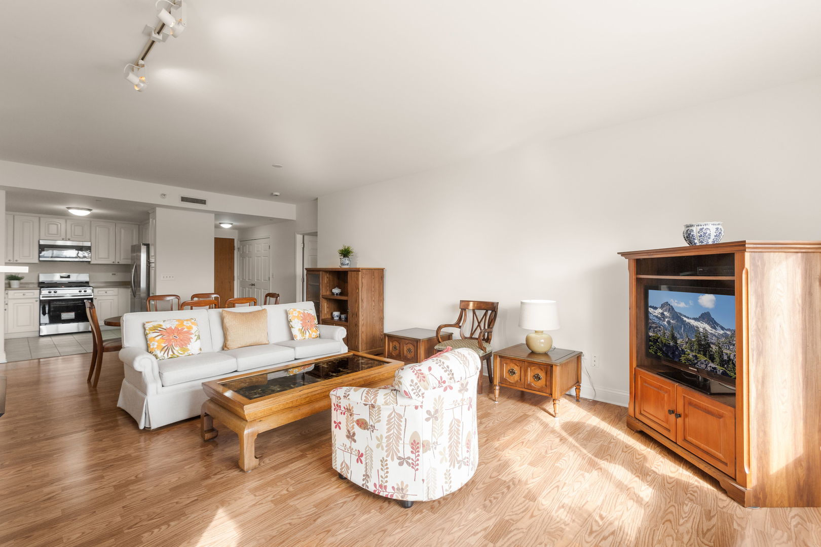 125 N Buffalo Grove Road #104, Buffalo Grove, IL 60089