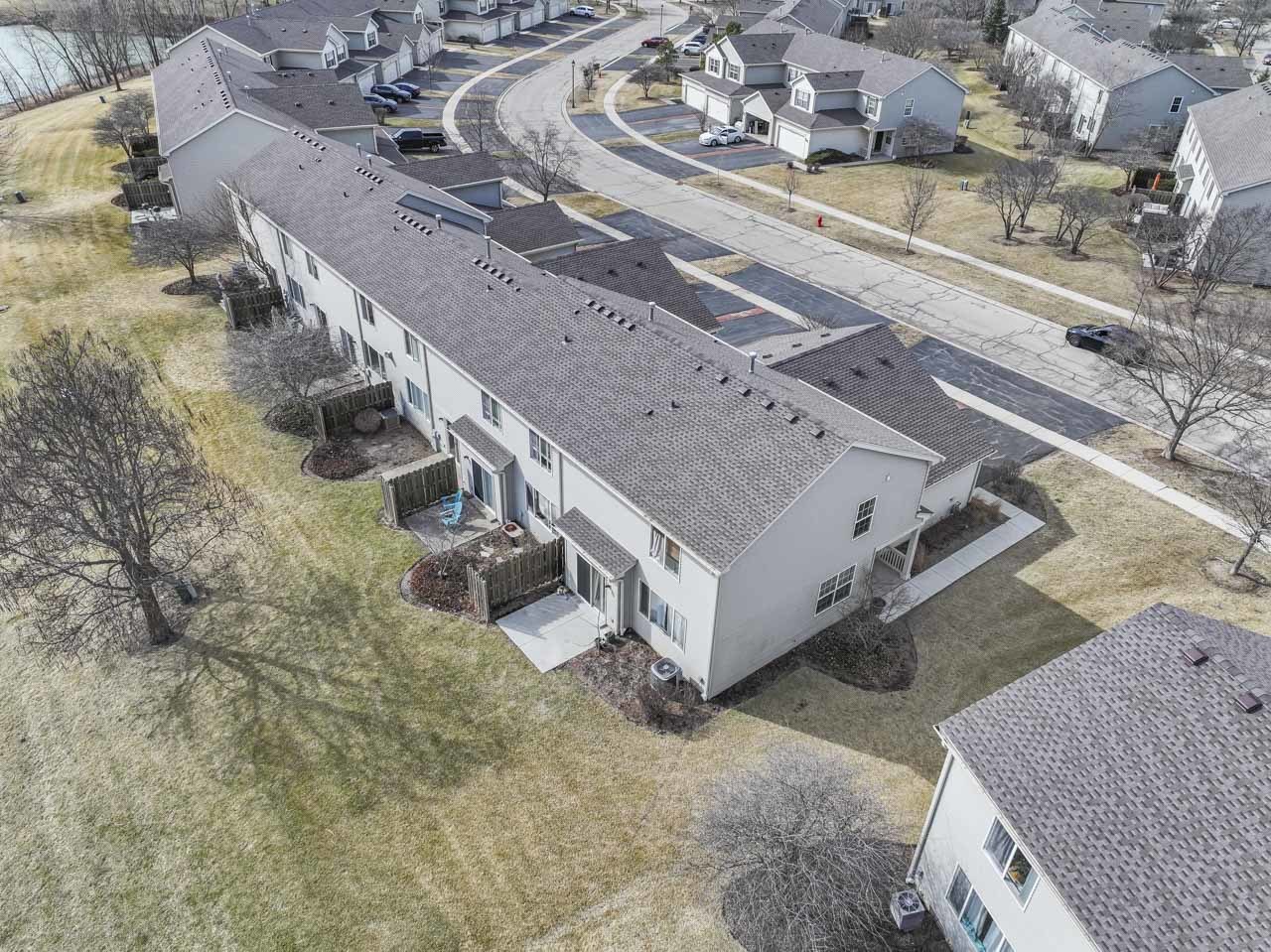 601 W Kristina Lane, Round Lake, IL 60073