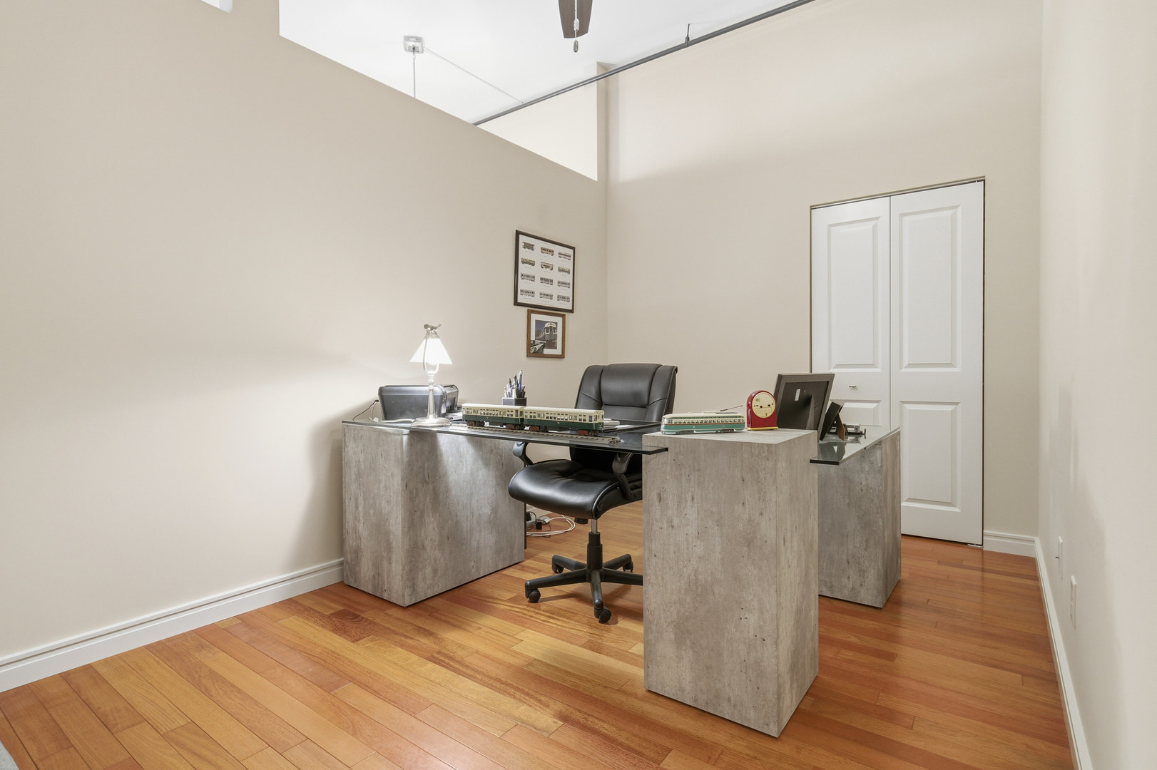 212 N Center Street #301, Bloomington, IL 61701