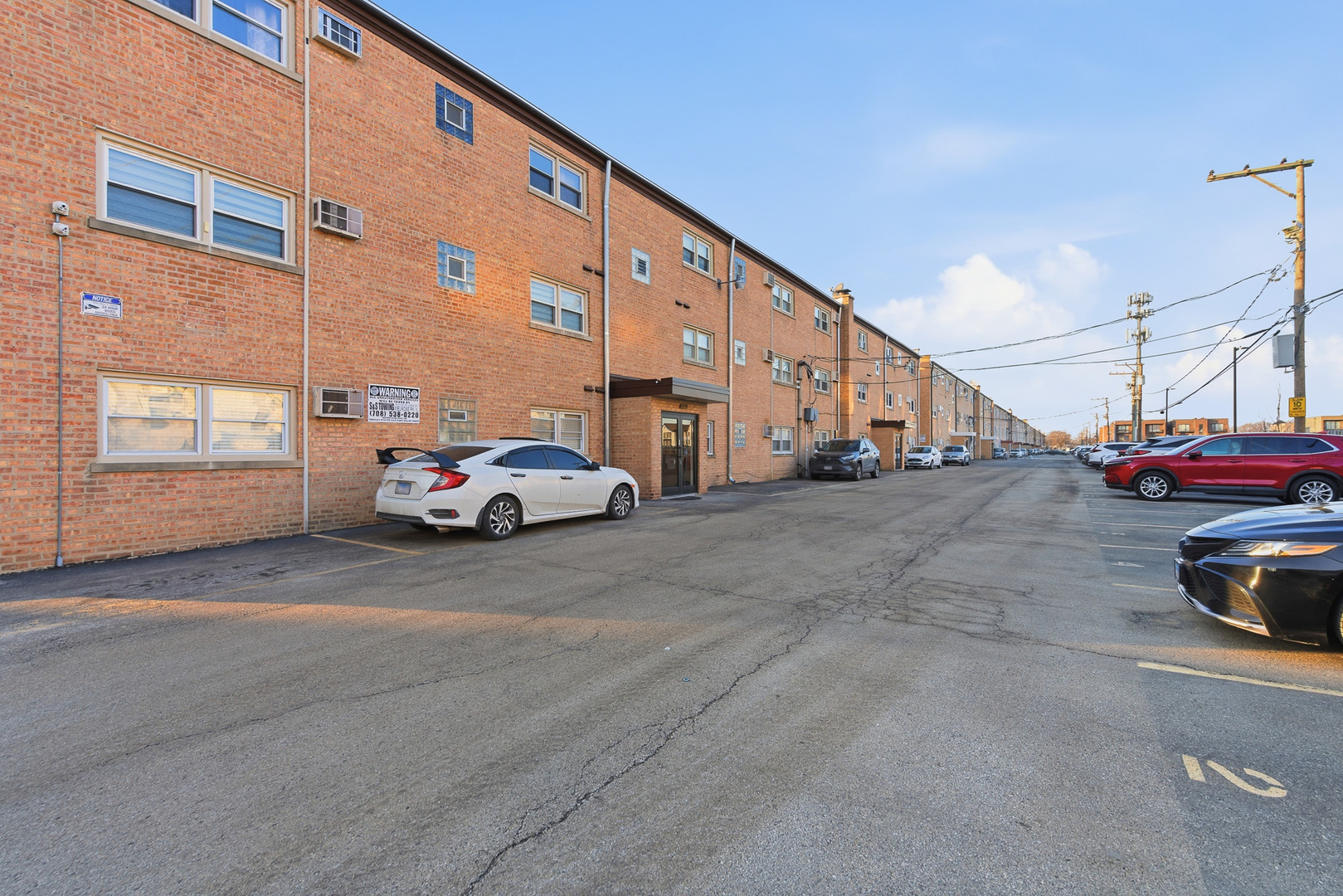 3001 N PARIS Avenue #207, River Grove, IL 60171