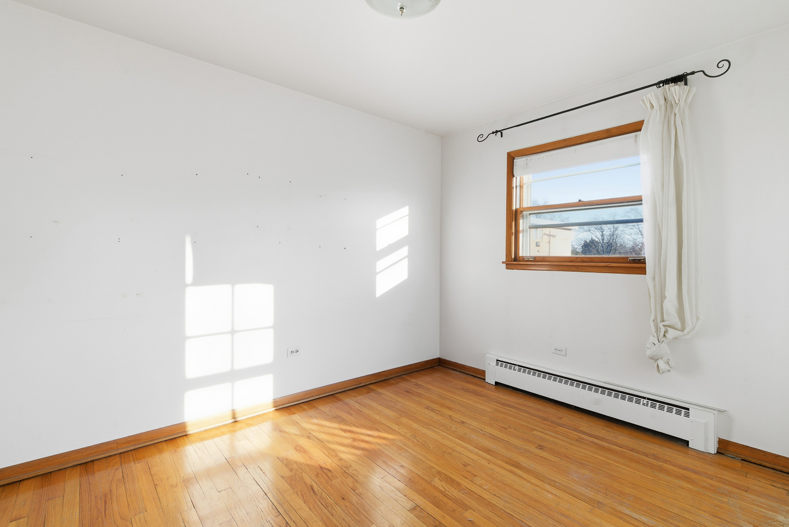 3001 N PARIS Avenue #207, River Grove, IL 60171