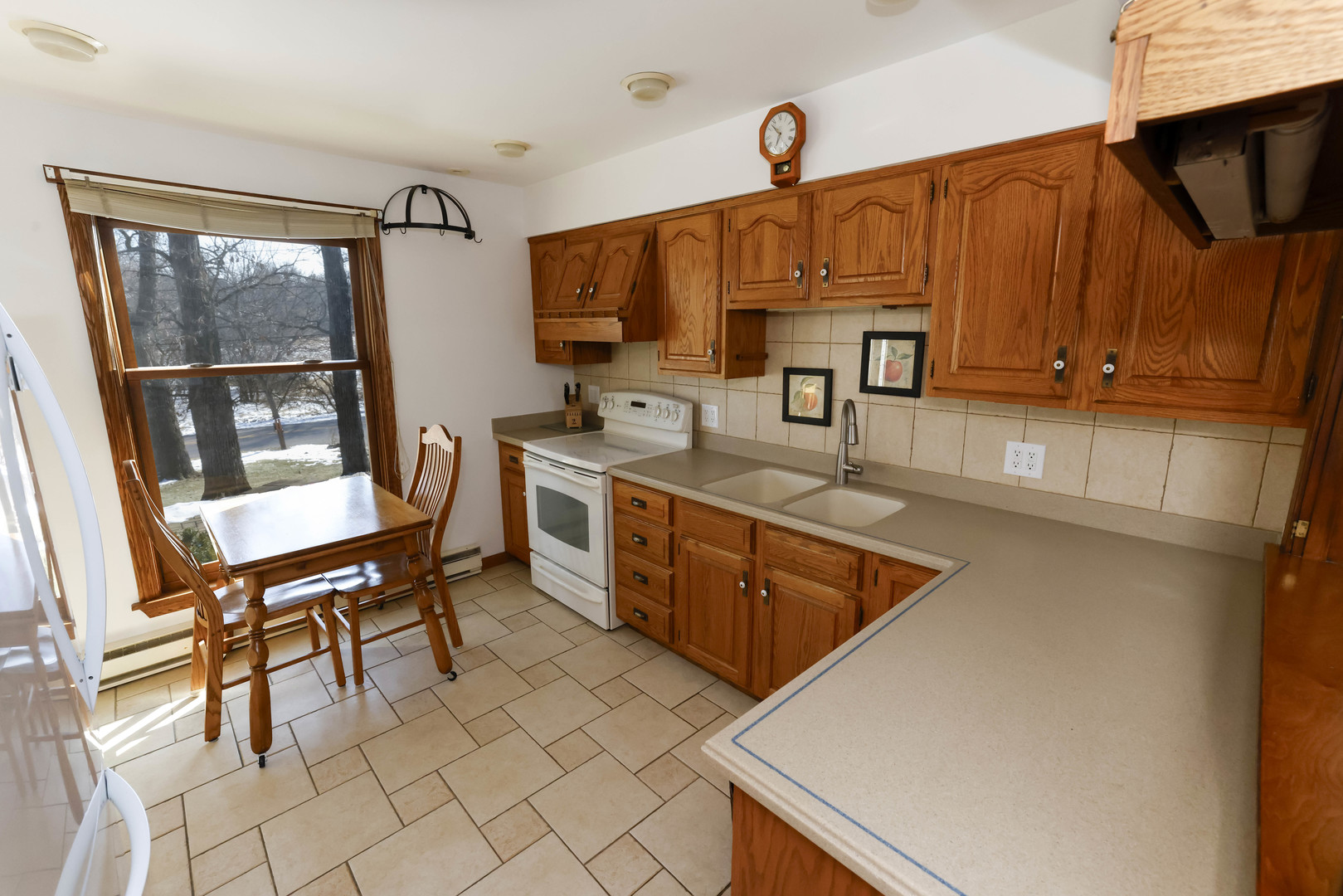 9011 Gardner Road, Fox River Grove, IL 60021