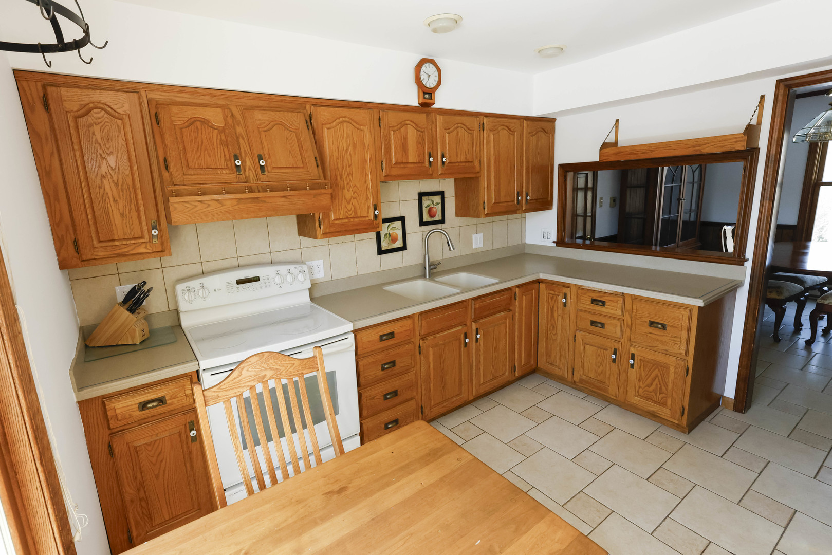 9011 Gardner Road, Fox River Grove, IL 60021