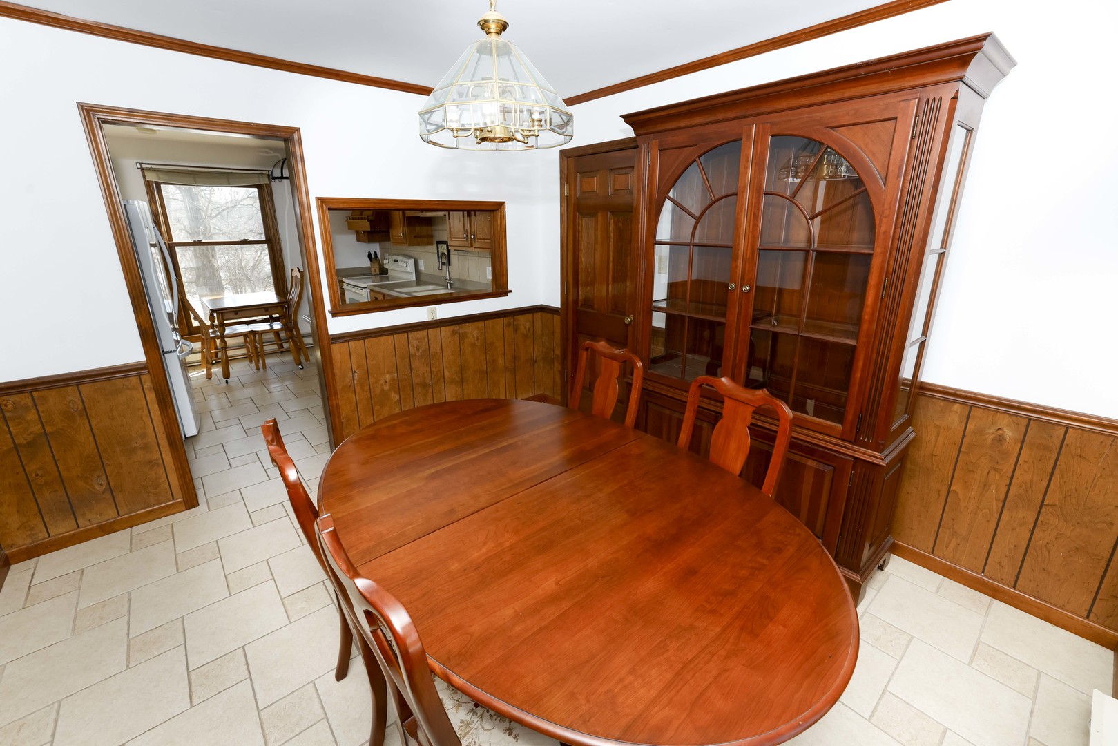 9011 Gardner Road, Fox River Grove, IL 60021