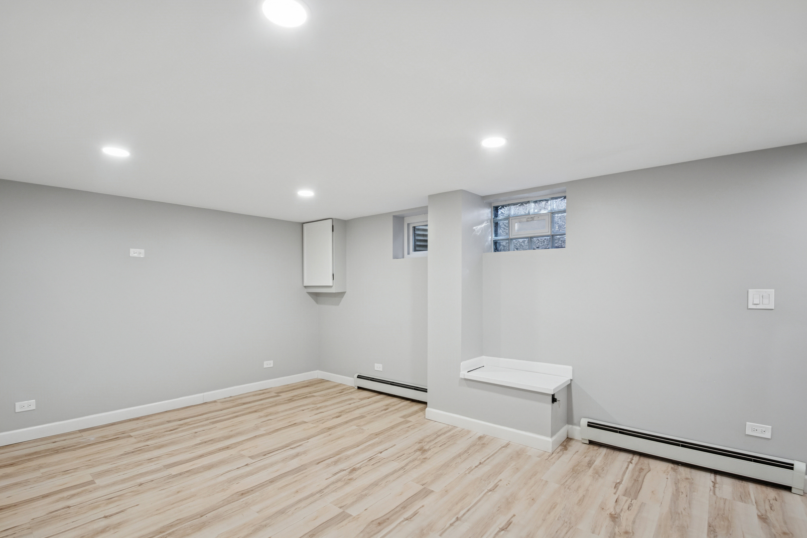 4201 N Paulina Street, Chicago, IL 60613