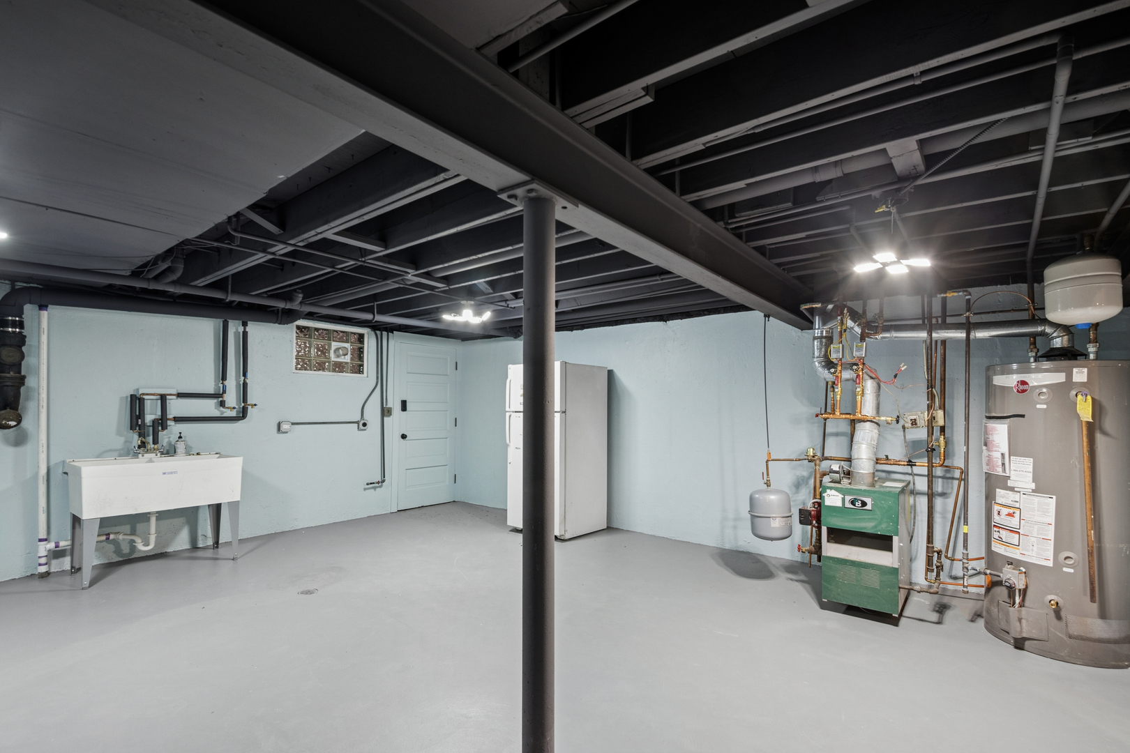 4201 N Paulina Street, Chicago, IL 60613