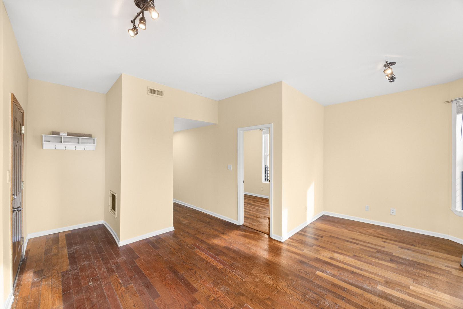 6649 S Rhodes Avenue #1S, Chicago, IL 60637