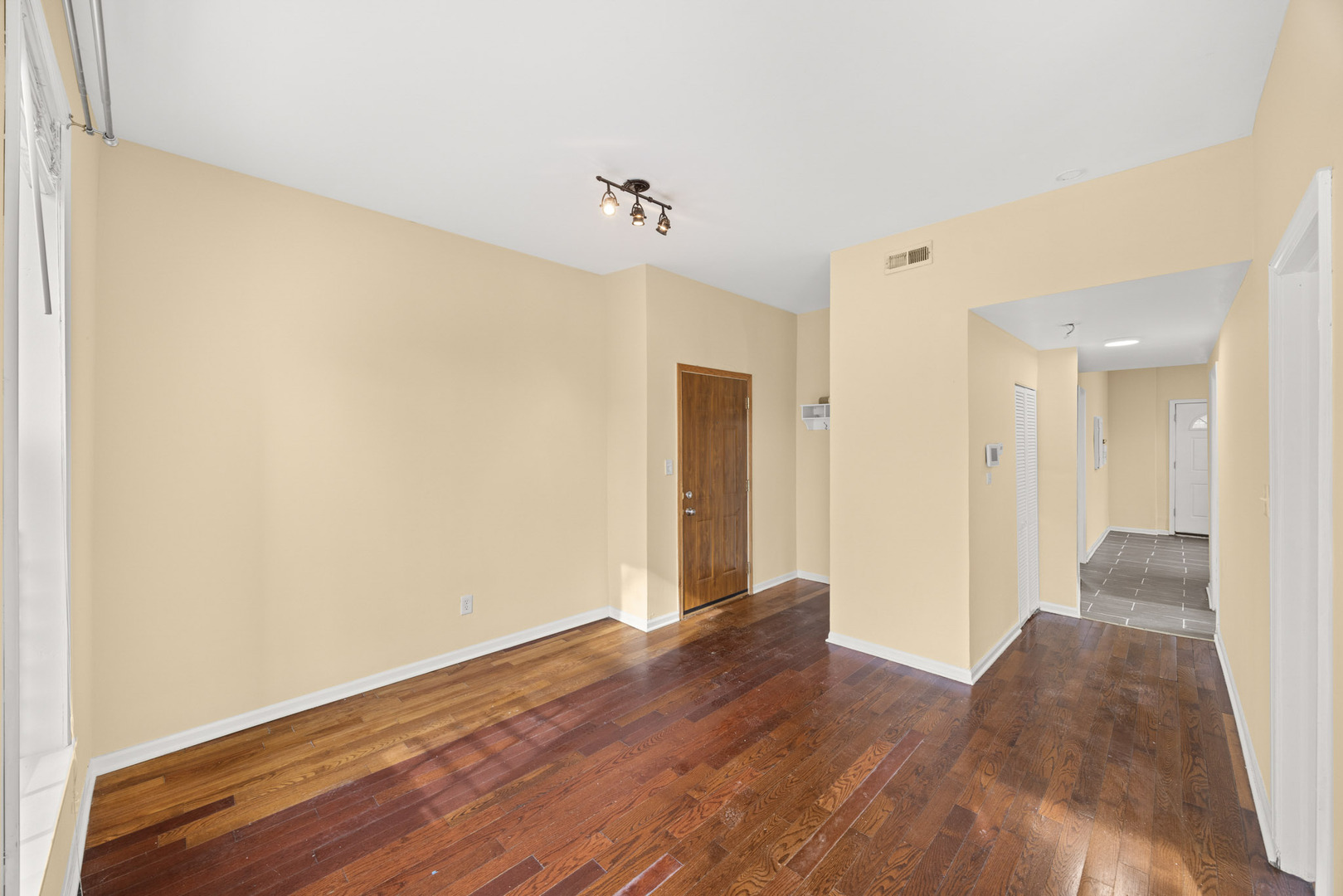 6649 S Rhodes Avenue #1S, Chicago, IL 60637