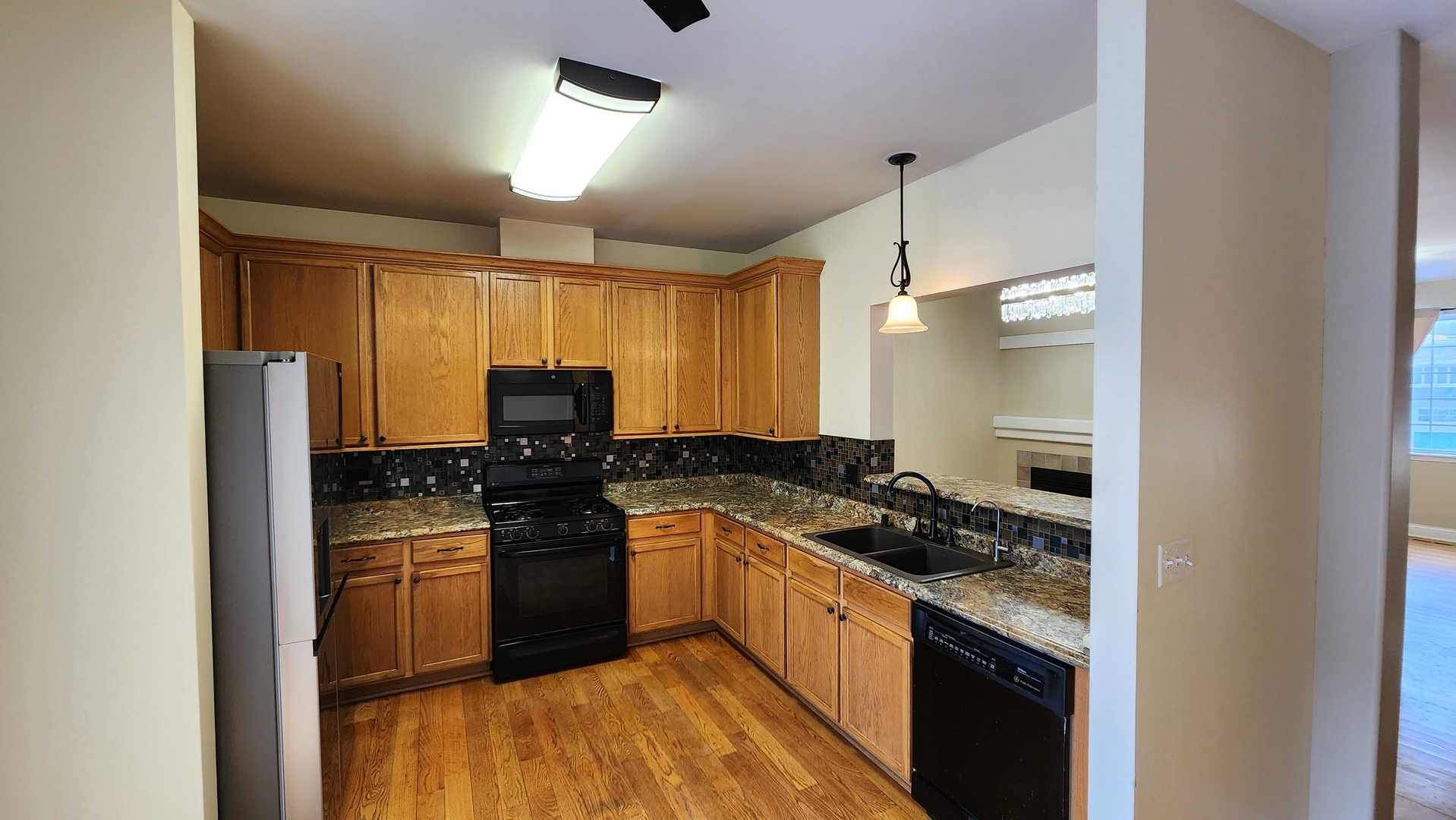 2325 Twilight Drive #2325, Aurora, IL 60503