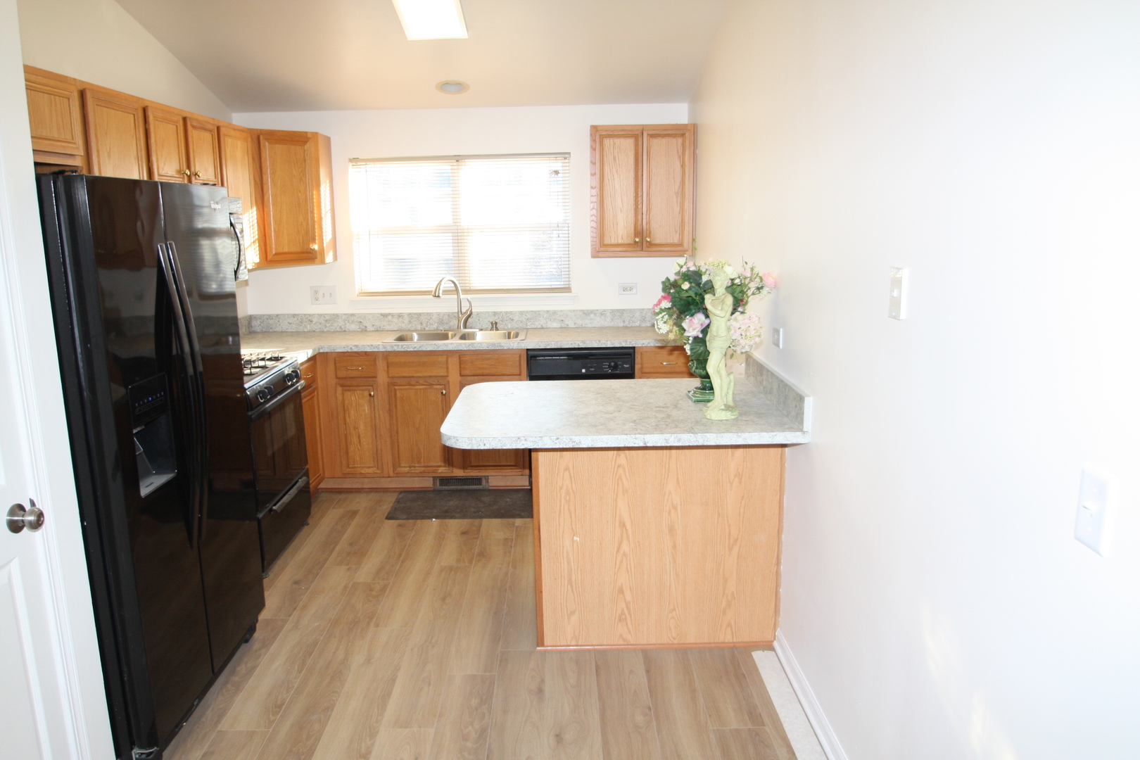 2969 Saganashkee Lane, Naperville, IL 60564