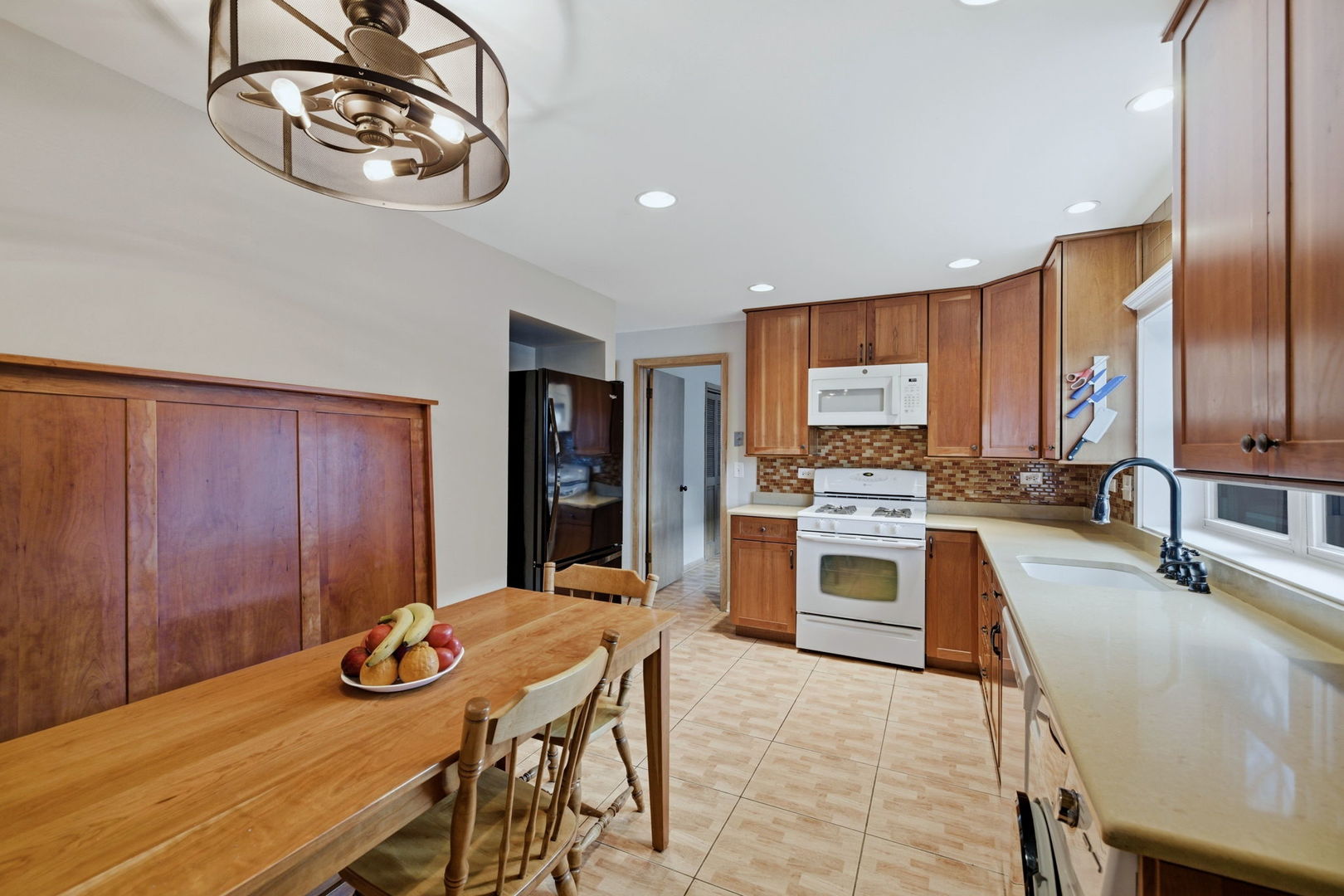 4101 N Keeler Avenue #2B, Chicago, IL 60641