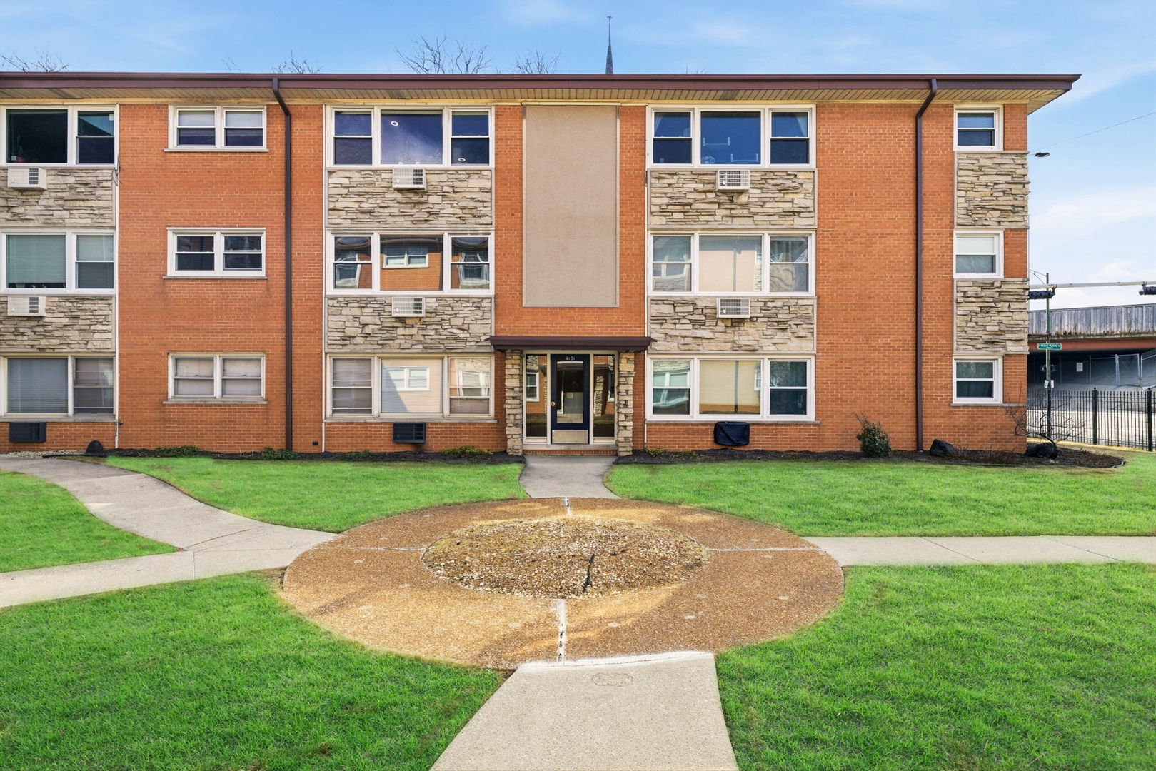 4101 N Keeler Avenue #2B, Chicago, IL 60641