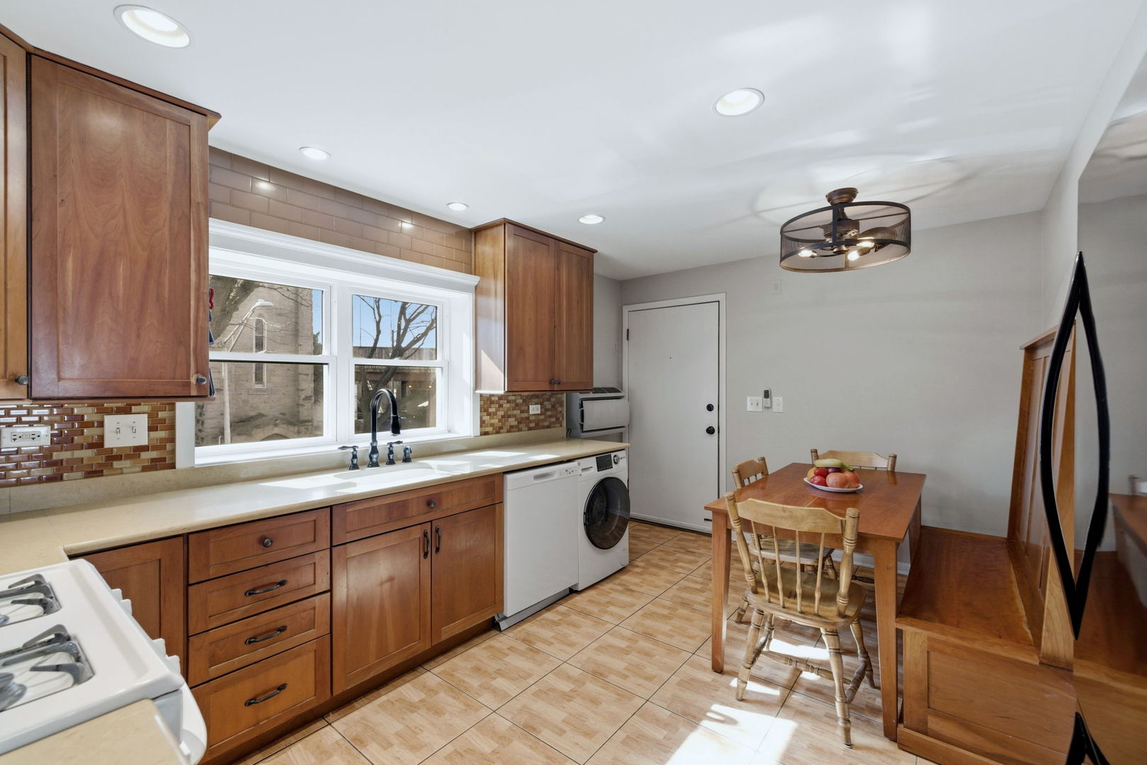 4101 N Keeler Avenue #2B, Chicago, IL 60641