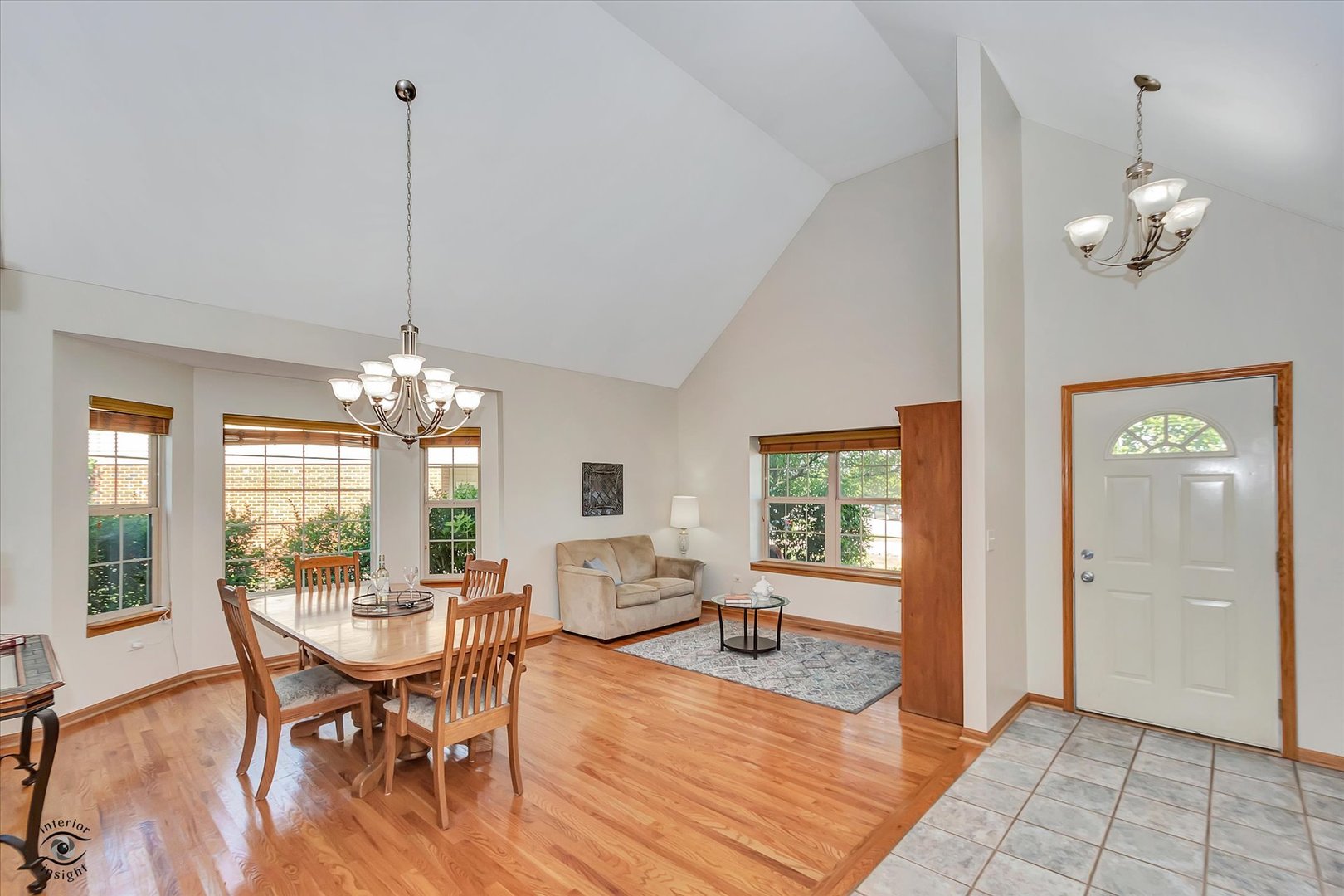 8057 W Duane Drive, Frankfort, IL 60423