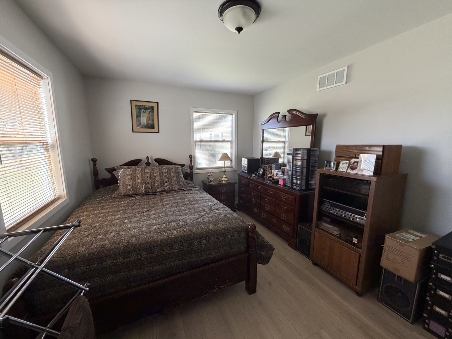 335 David Court #B, Bartlett, IL 60103