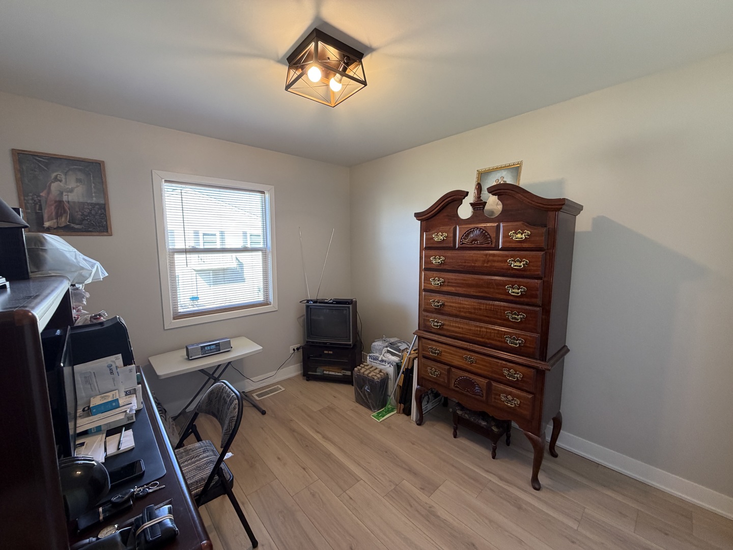 335 David Court #B, Bartlett, IL 60103