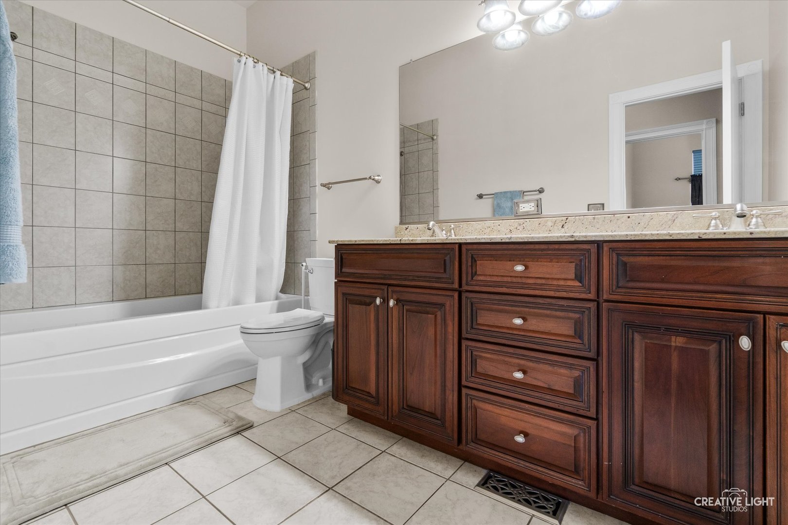 5643 Schmidt Lane, Yorkville, IL 60560