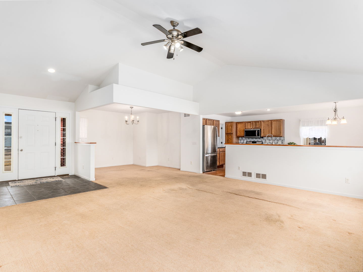 909 W Northwind Drive, Sandwich, IL 60548