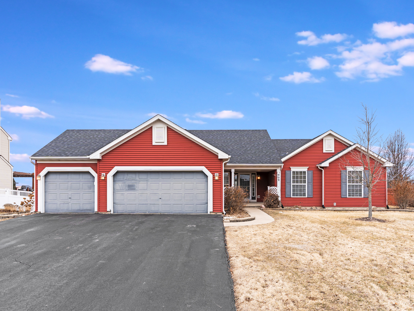 909 W Northwind Drive, Sandwich, IL 60548